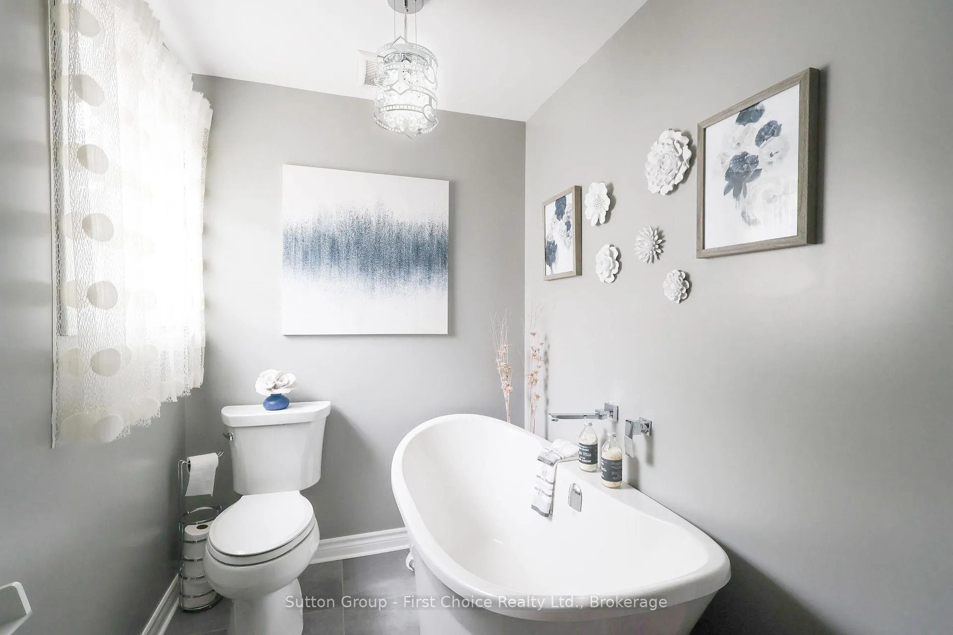 Photo 22 of 123 Forman Avenue, Stratford — HOMEH