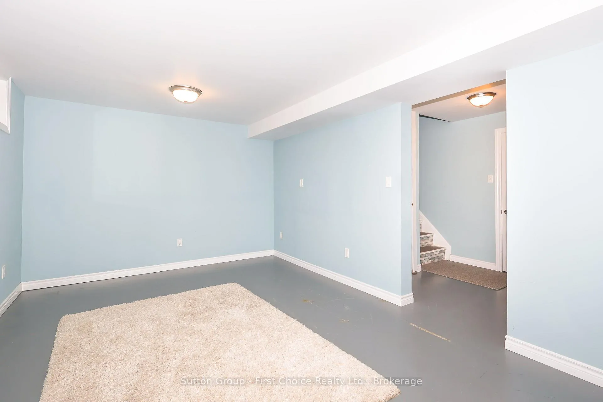 Photo 24 of 123 Forman Avenue, Stratford — HOMEH