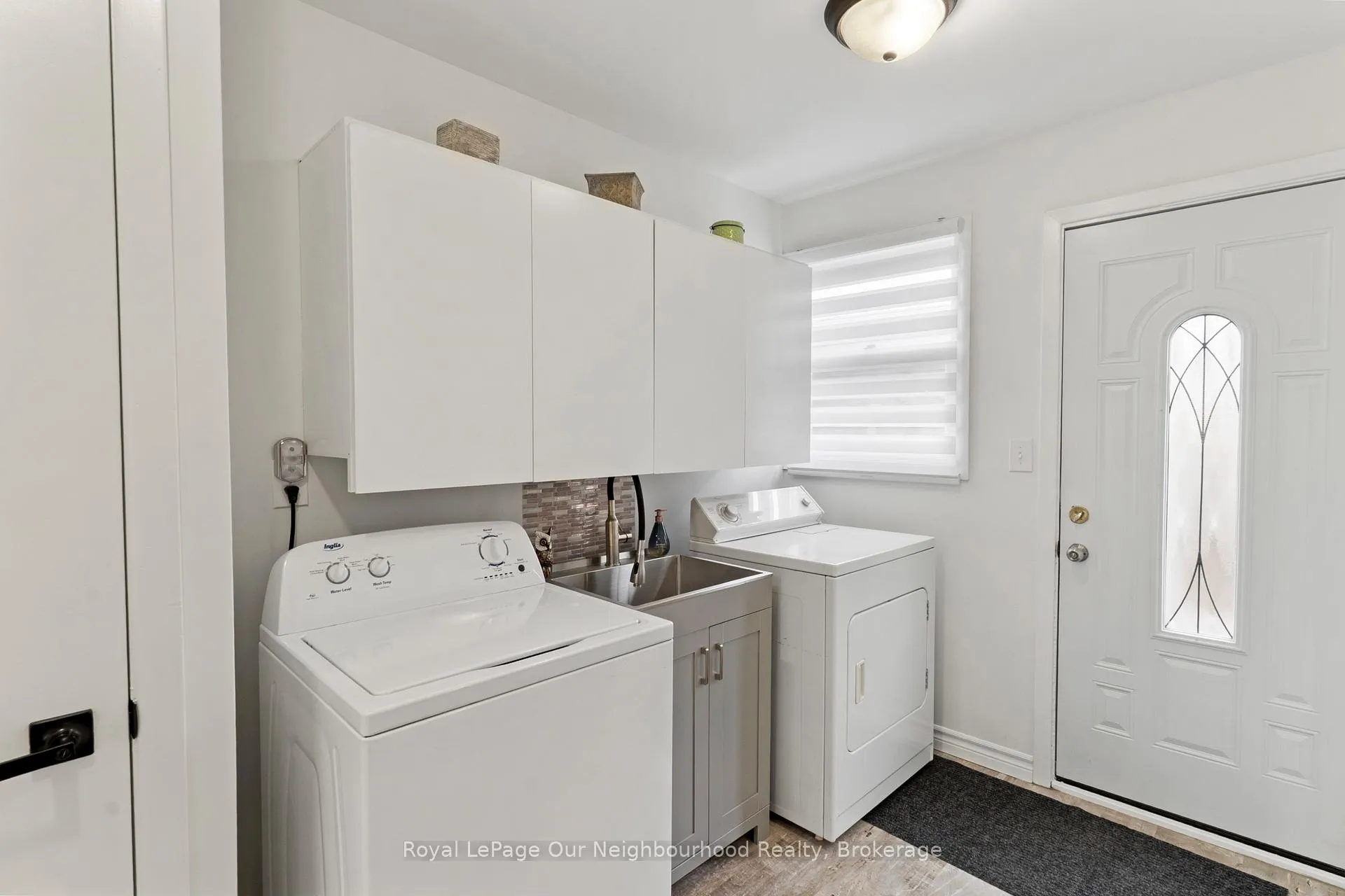 Photo 25 of 11 Ontario Street, Clarington, Bowmanville — HOMEH