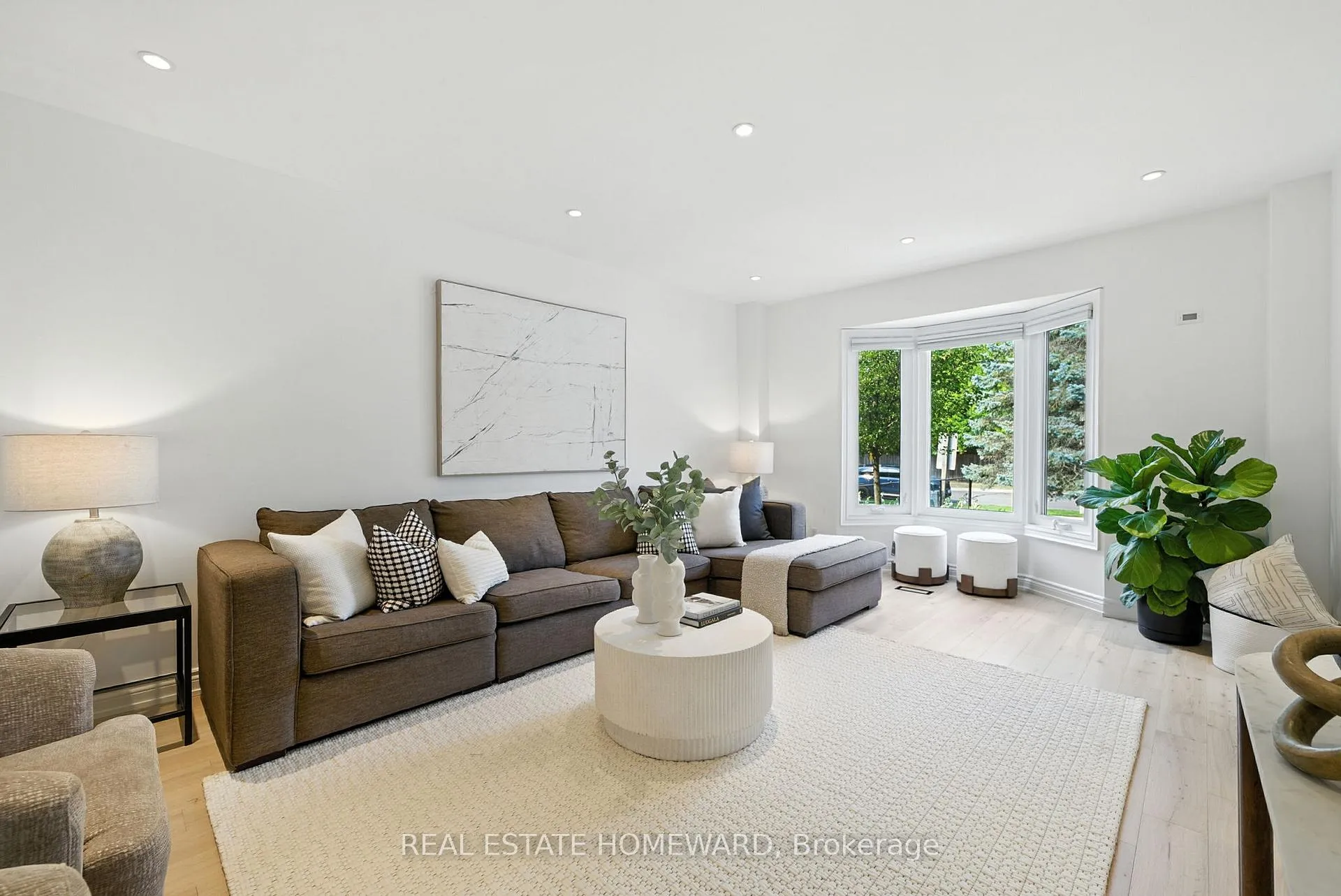 Photo 15 of 63 Whitburn Street, Whitby, Williamsburg — HOMEH