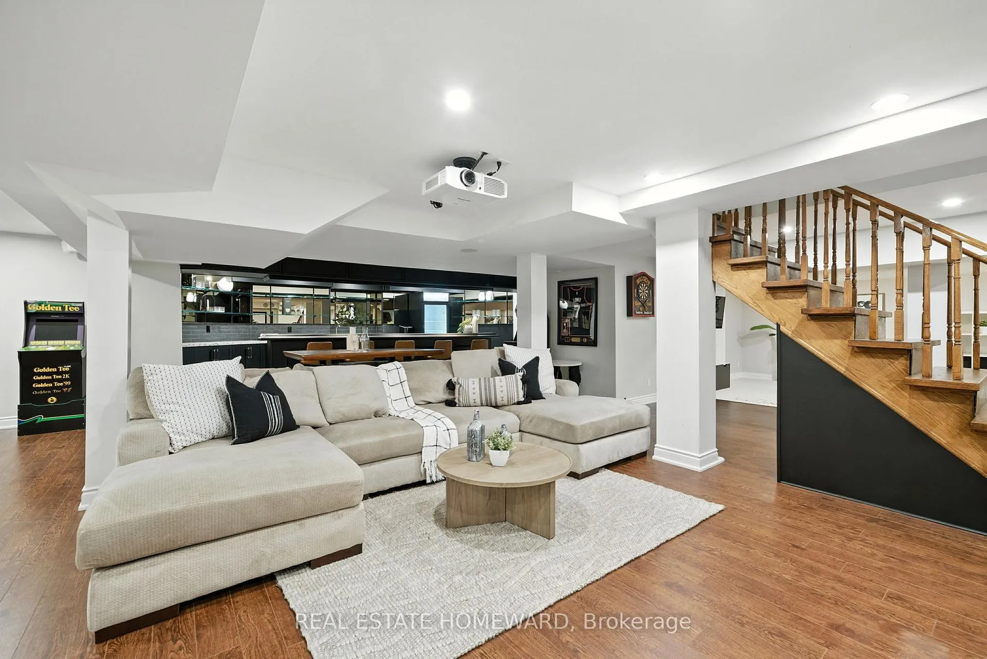Photo 37 of 63 Whitburn Street, Whitby, Williamsburg — HOMEH