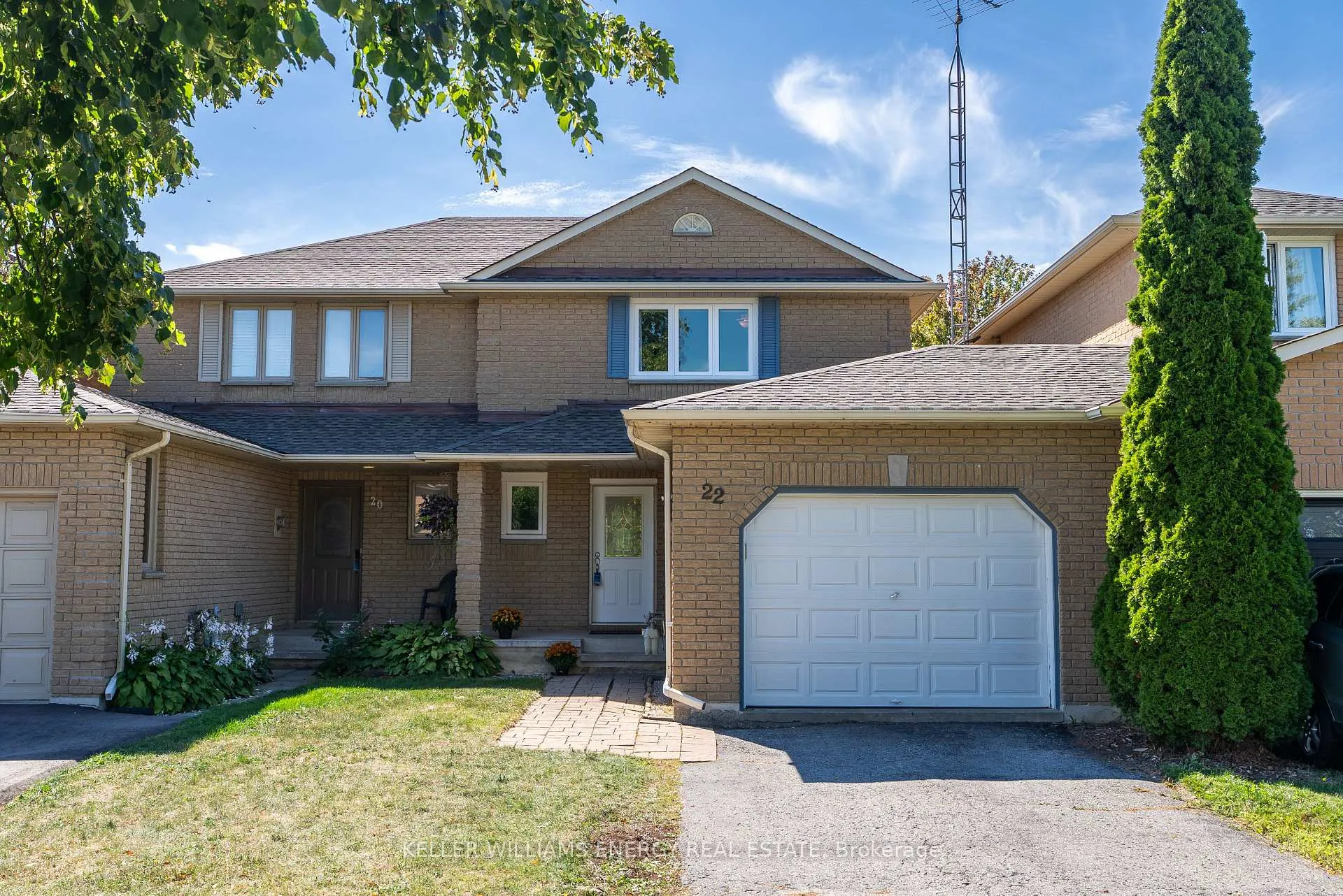 Photo 1 of 22 Short Crescent, Clarington, Courtice — HOMEH
