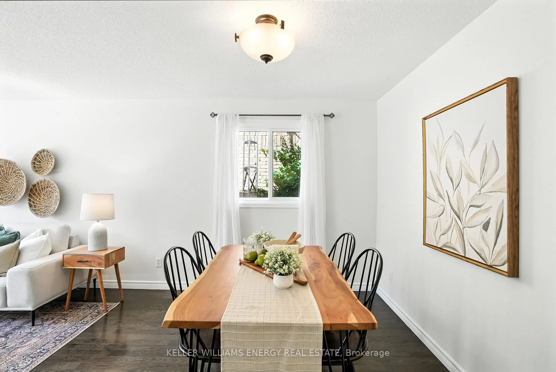 Photo 8 of 22 Short Crescent, Clarington, Courtice — HOMEH