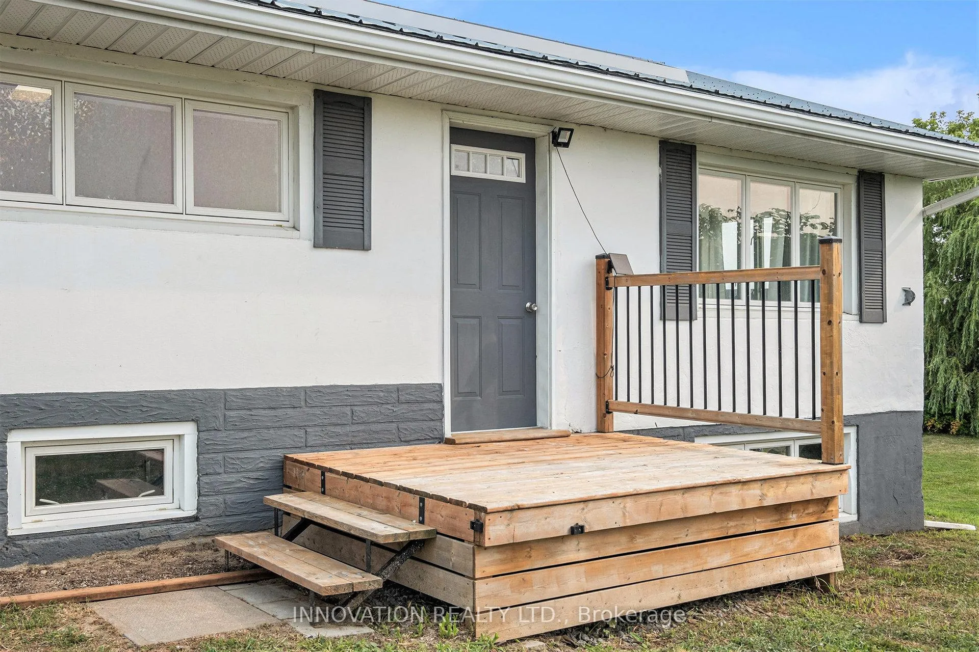 Photo 2 of 60 Russett Drive, McNab/Braeside, Mcnab/Braeside Twps — HOMEH