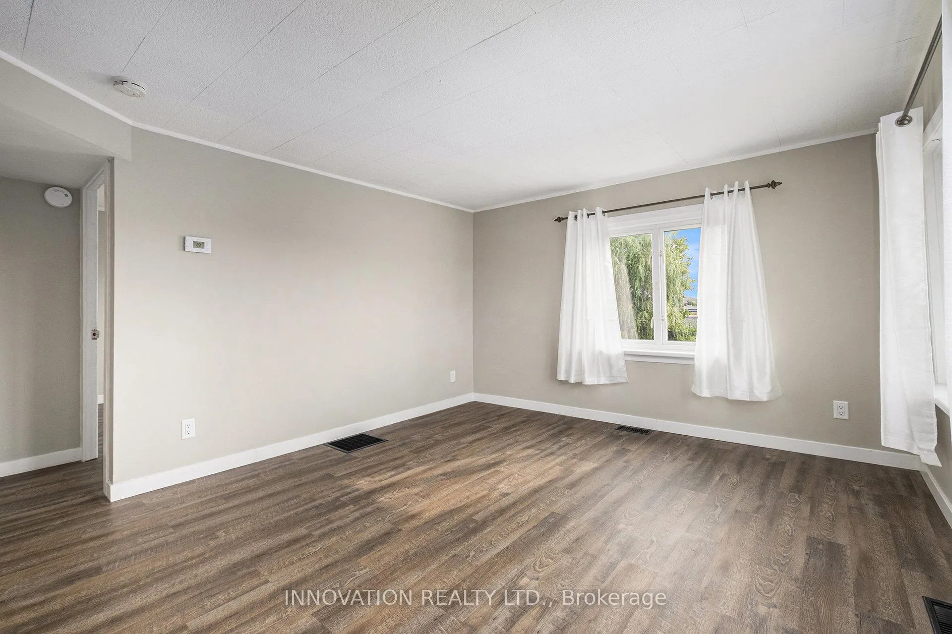 Photo 4 of 60 Russett Drive, McNab/Braeside, Mcnab/Braeside Twps — HOMEH