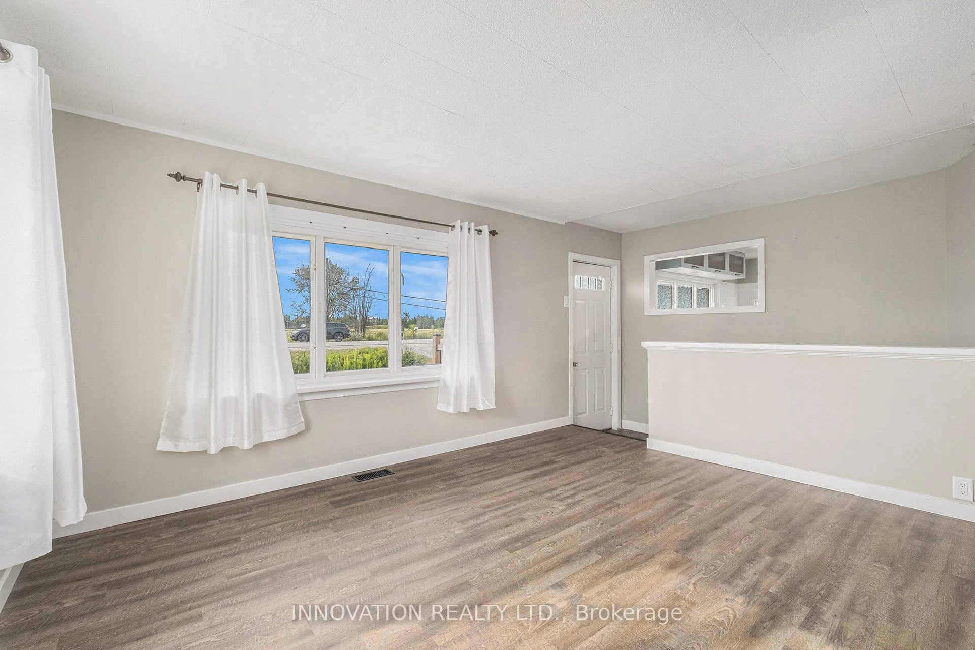 Photo 5 of 60 Russett Drive, McNab/Braeside, Mcnab/Braeside Twps — HOMEH