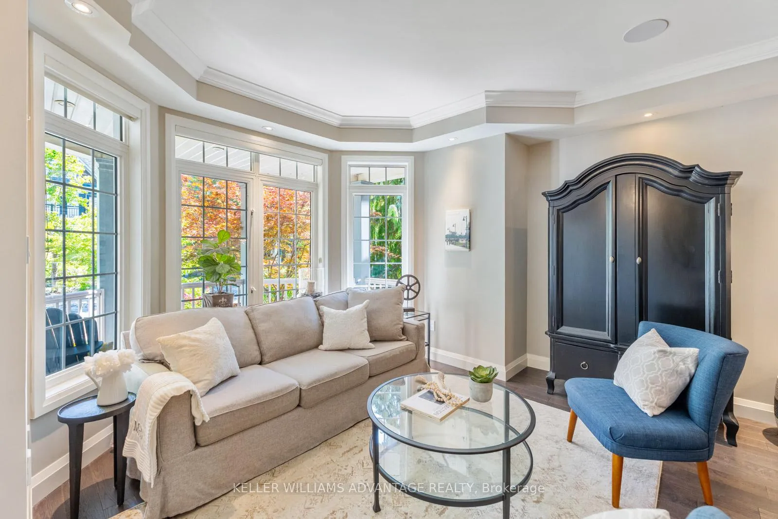 Photo 4 of 44 Joseph Duggan Road, Toronto, The Beaches — HOMEH