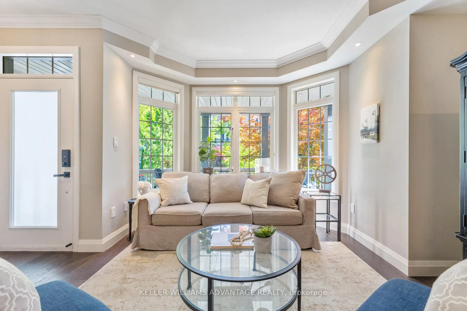 Photo 5 of 44 Joseph Duggan Road, Toronto, The Beaches — HOMEH