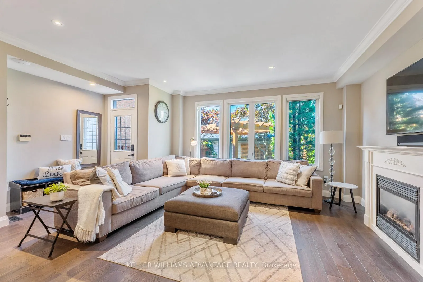 Photo 11 of 44 Joseph Duggan Road, Toronto, The Beaches — HOMEH