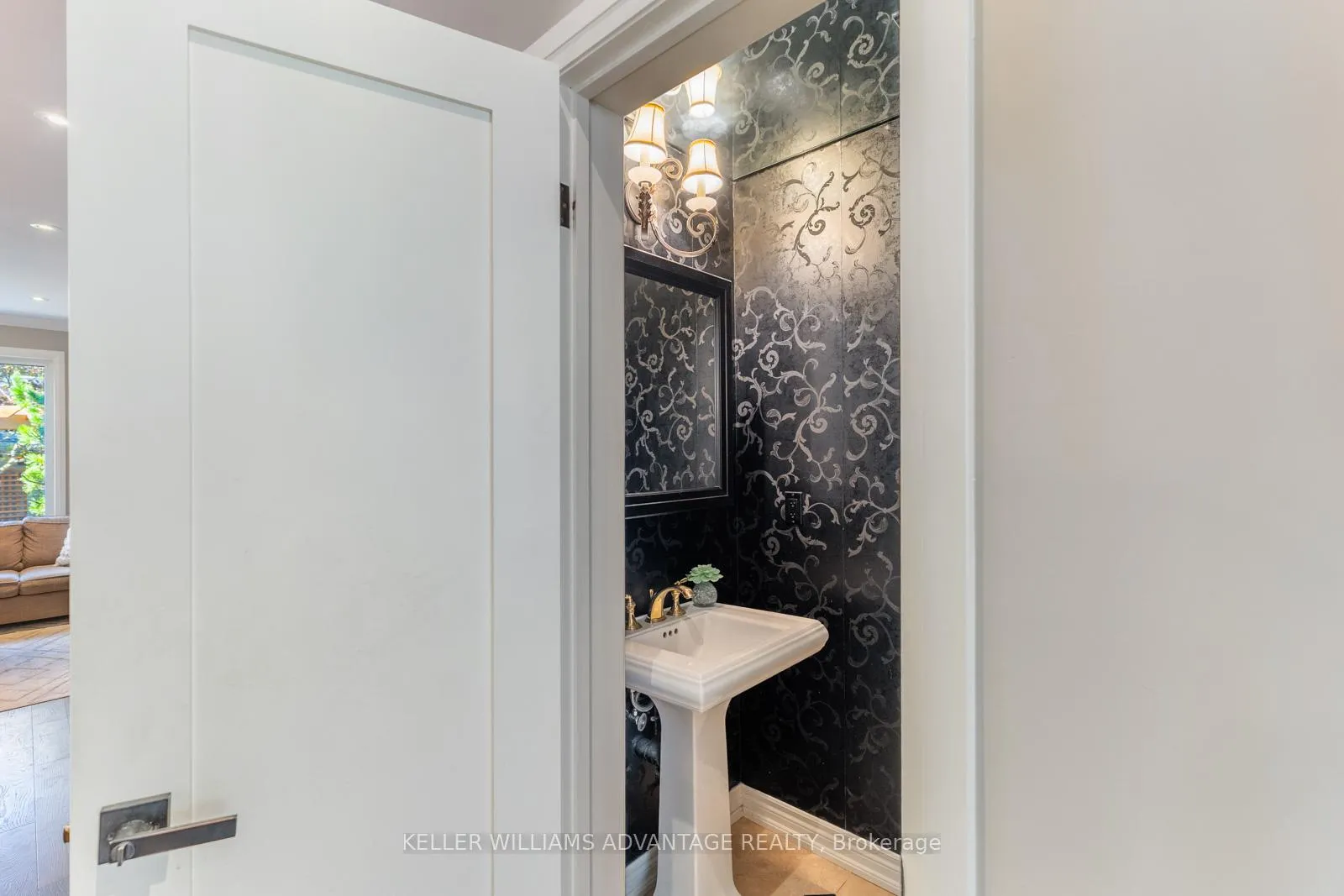 Photo 15 of 44 Joseph Duggan Road, Toronto, The Beaches — HOMEH