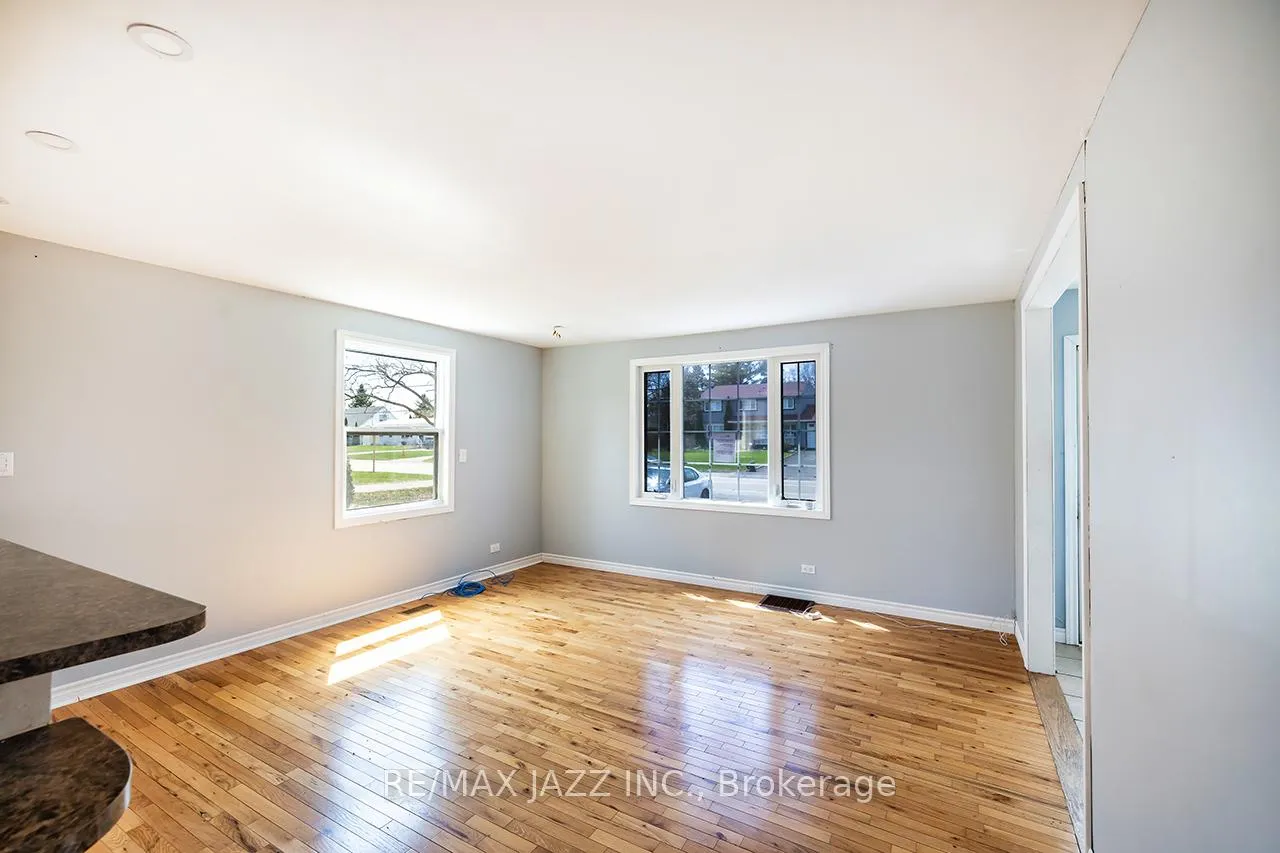 Photo 25 of 3151 Courtice Road, Clarington, Courtice — HOMEH