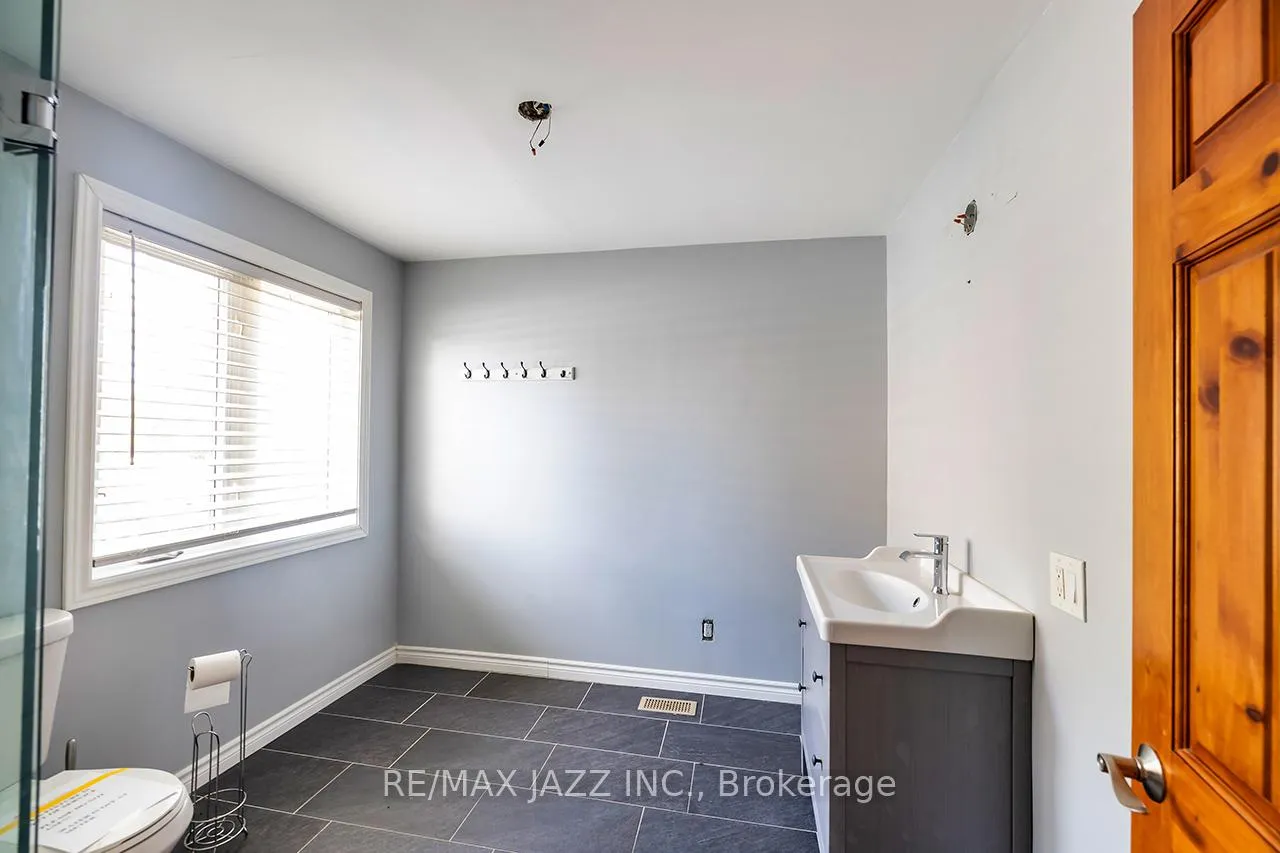 Photo 33 of 3151 Courtice Road, Clarington, Courtice — HOMEH