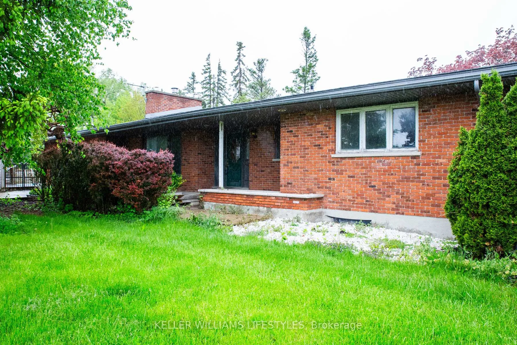 Photo 4 of 21854 Highbury Avenue N, Middlesex Centre, Rural Middlesex Centre — HOMEH