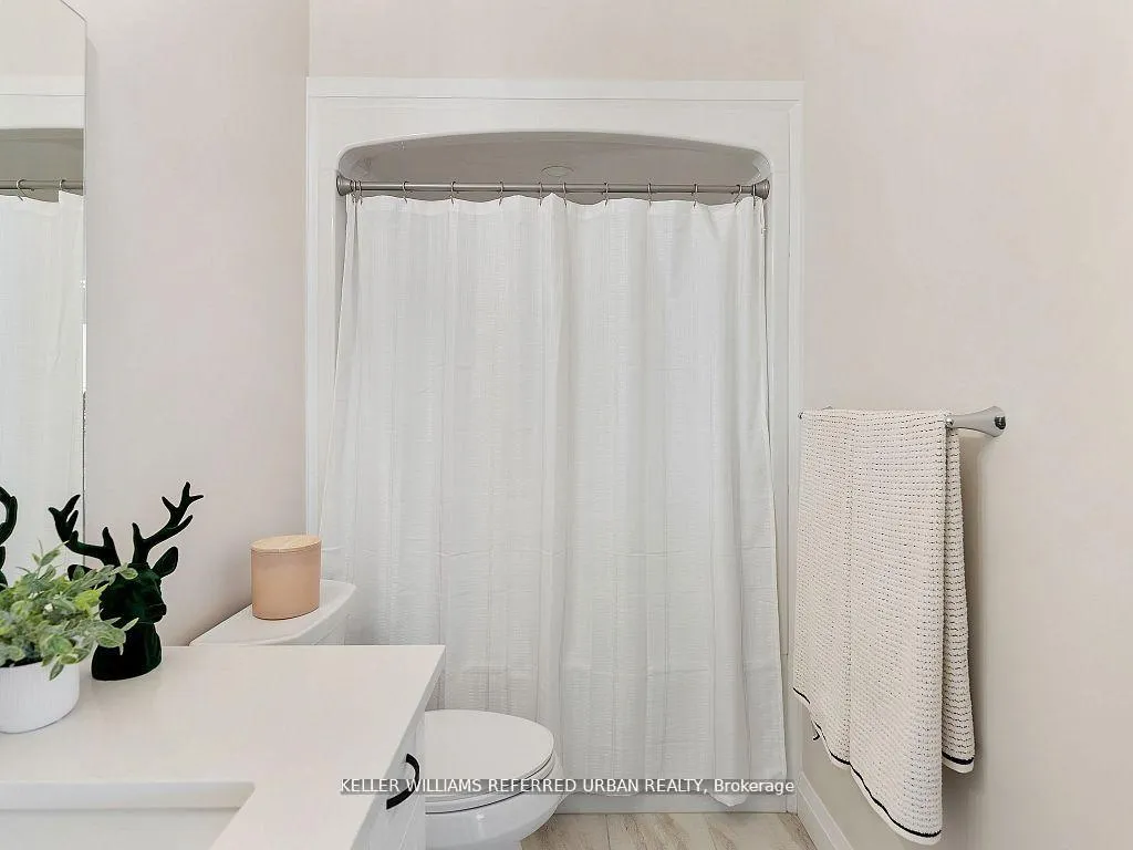 Photo 8 of Unit 7, 68 Cedar Street, Brant, Paris — HOMEH
