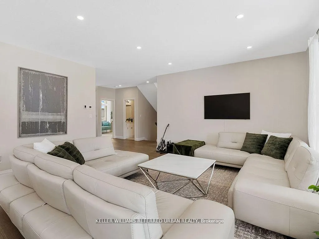 Photo 15 of Unit 7, 68 Cedar Street, Brant, Paris — HOMEH