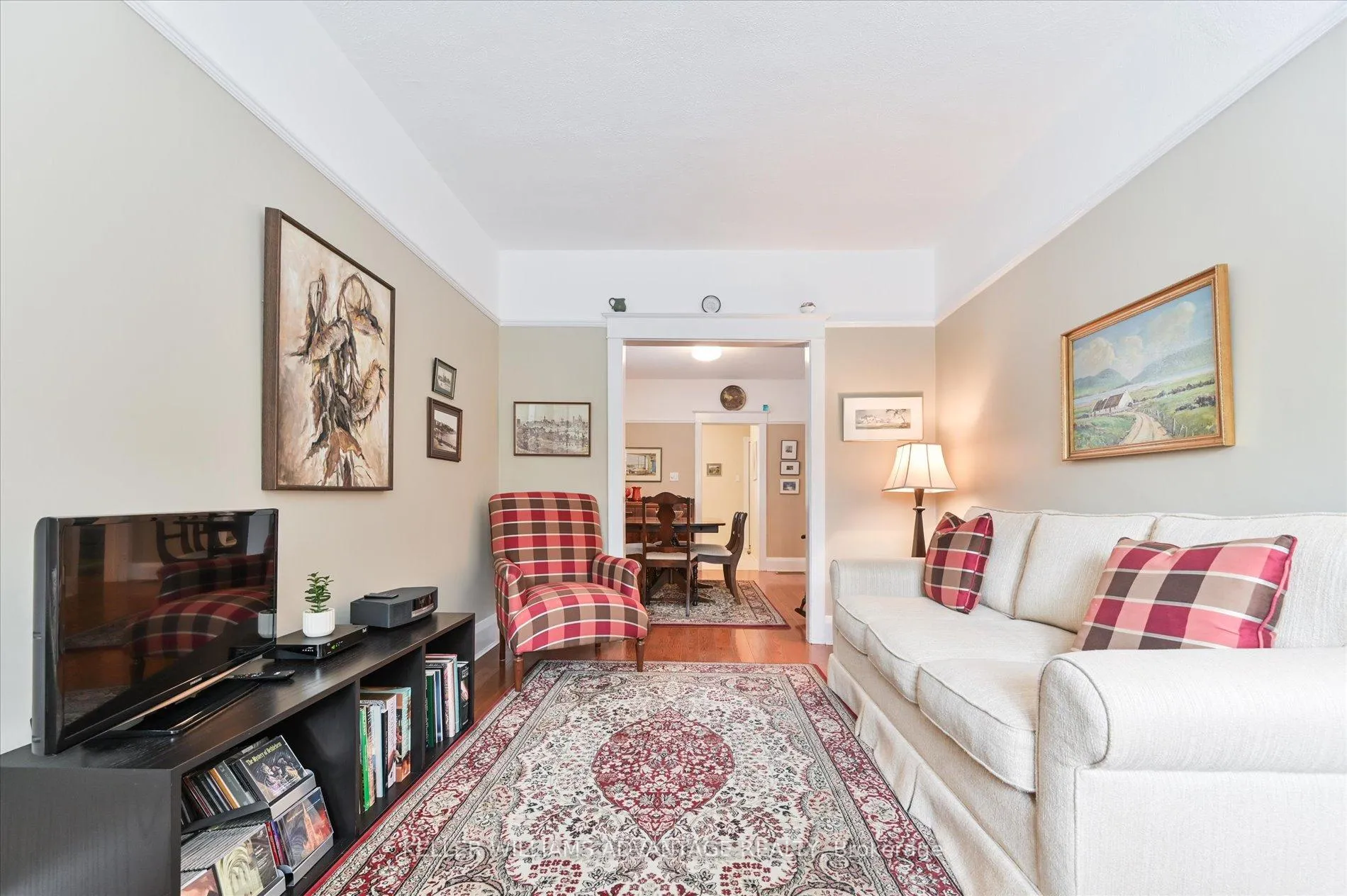 Photo 3 of 68 Keystone Avenue, Toronto, East End-Danforth — HOMEH