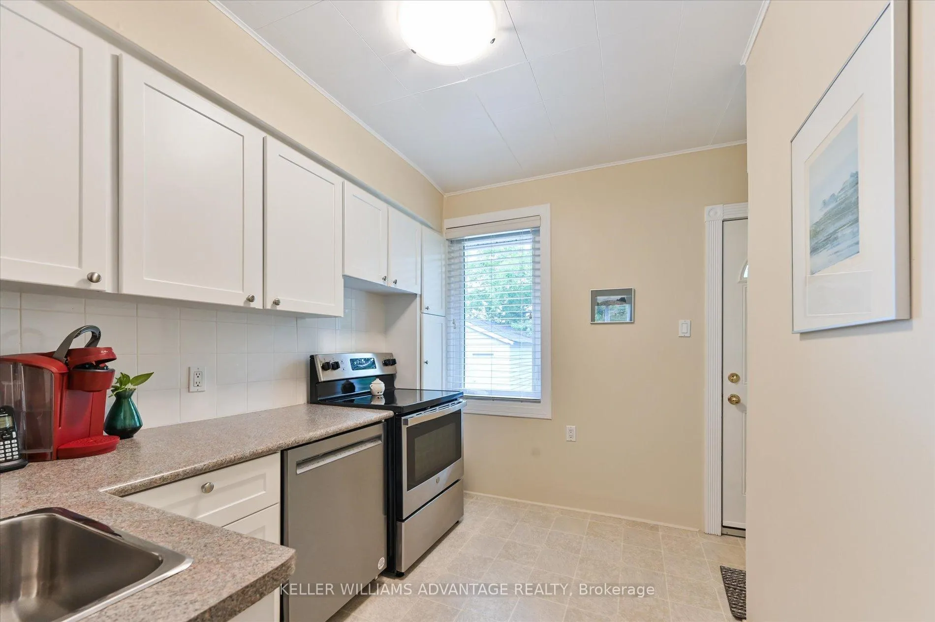 Photo 6 of 68 Keystone Avenue, Toronto, East End-Danforth — HOMEH