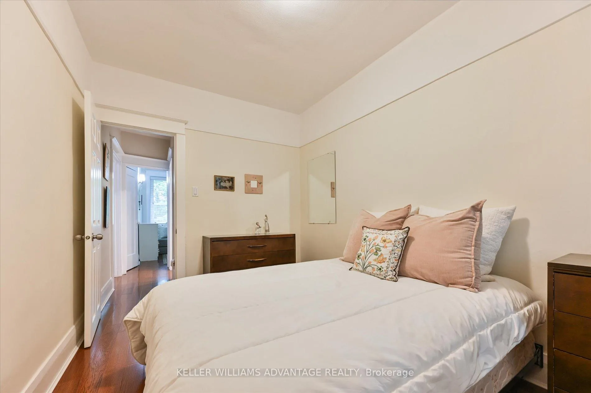 Photo 8 of 68 Keystone Avenue, Toronto, East End-Danforth — HOMEH