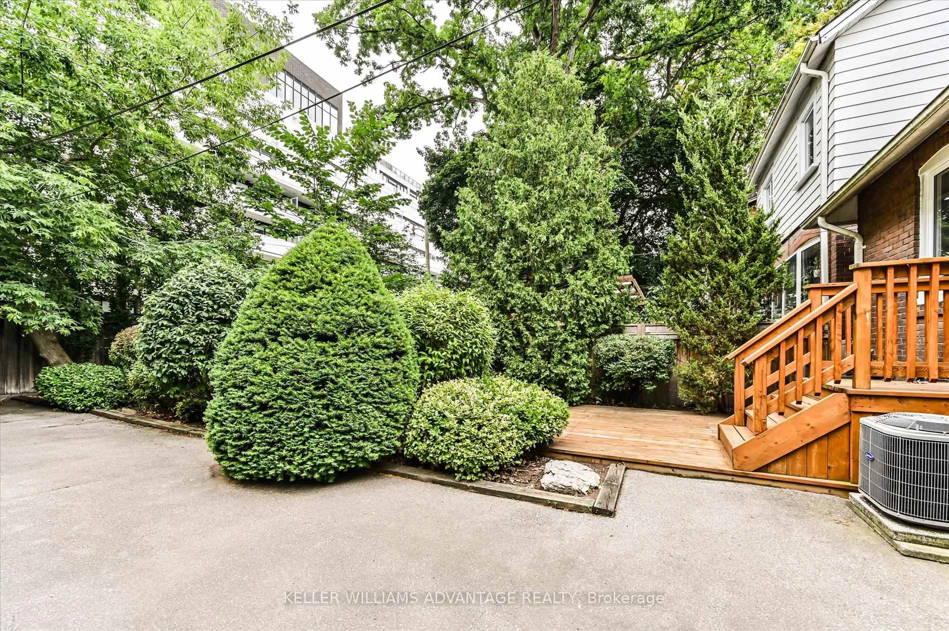 Photo 10 of 68 Keystone Avenue, Toronto, East End-Danforth — HOMEH