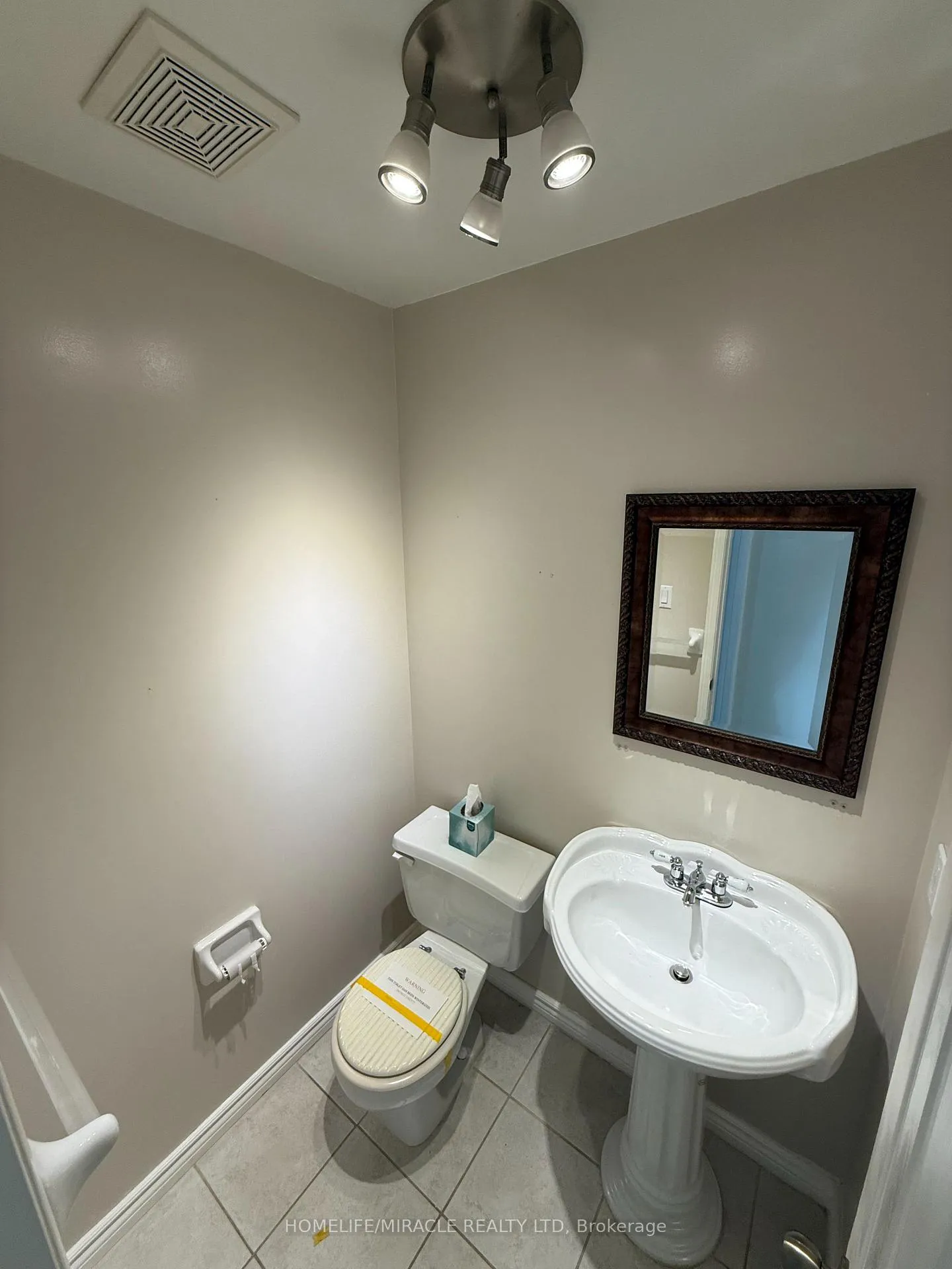 Photo 8 of 303 Delaney Drive, Ajax, Central West — HOMEH
