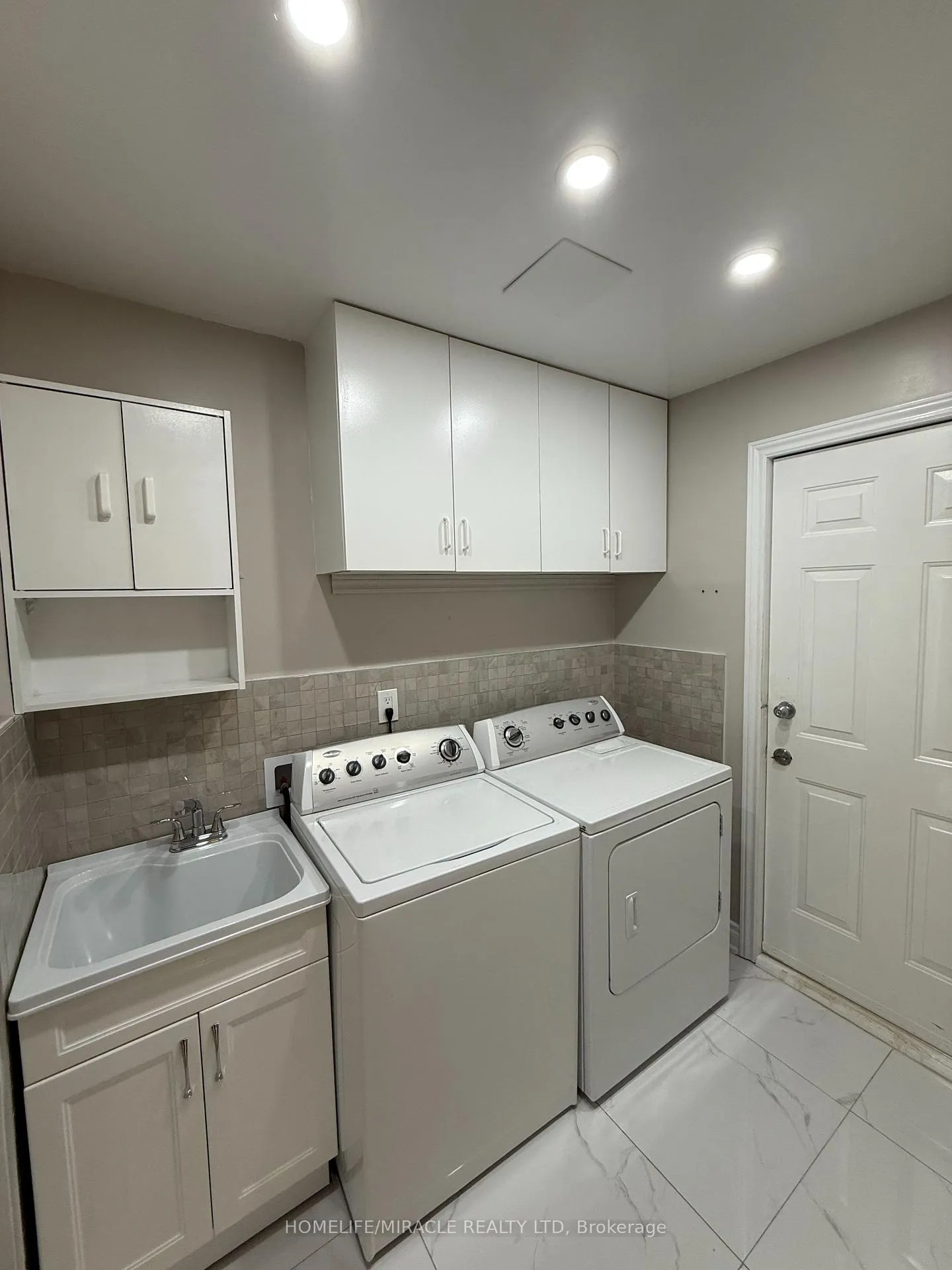 Photo 9 of 303 Delaney Drive, Ajax, Central West — HOMEH