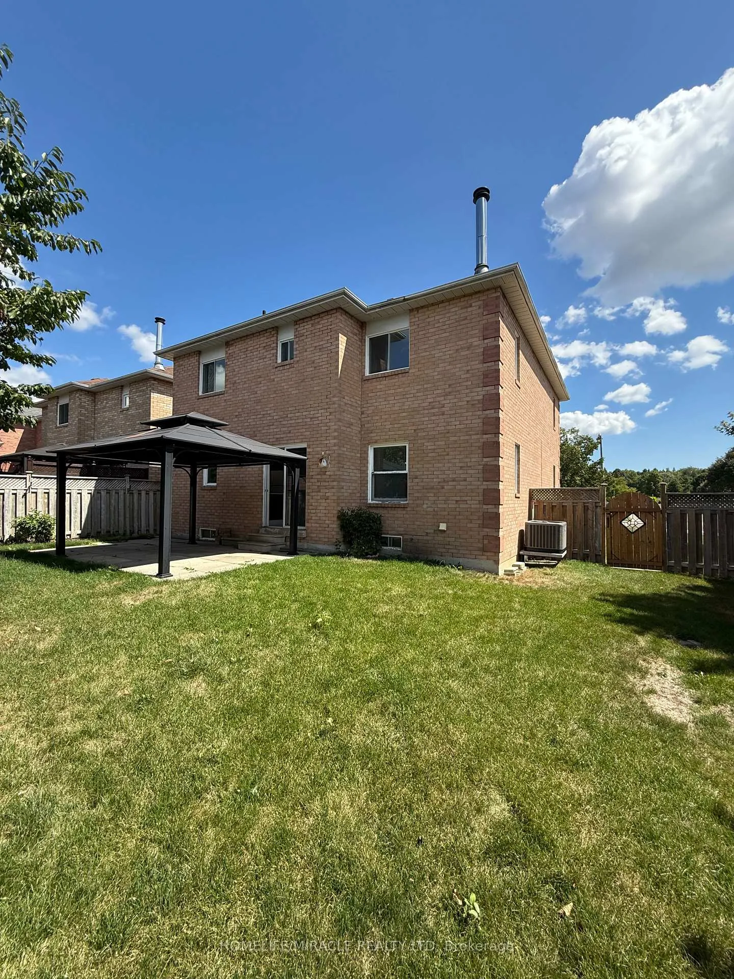 Photo 15 of 303 Delaney Drive, Ajax, Central West — HOMEH