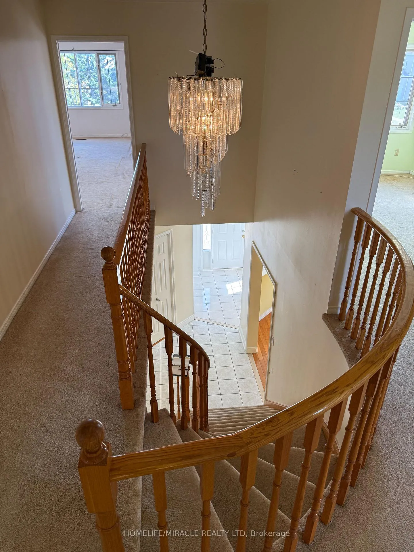 Photo 16 of 303 Delaney Drive, Ajax, Central West — HOMEH
