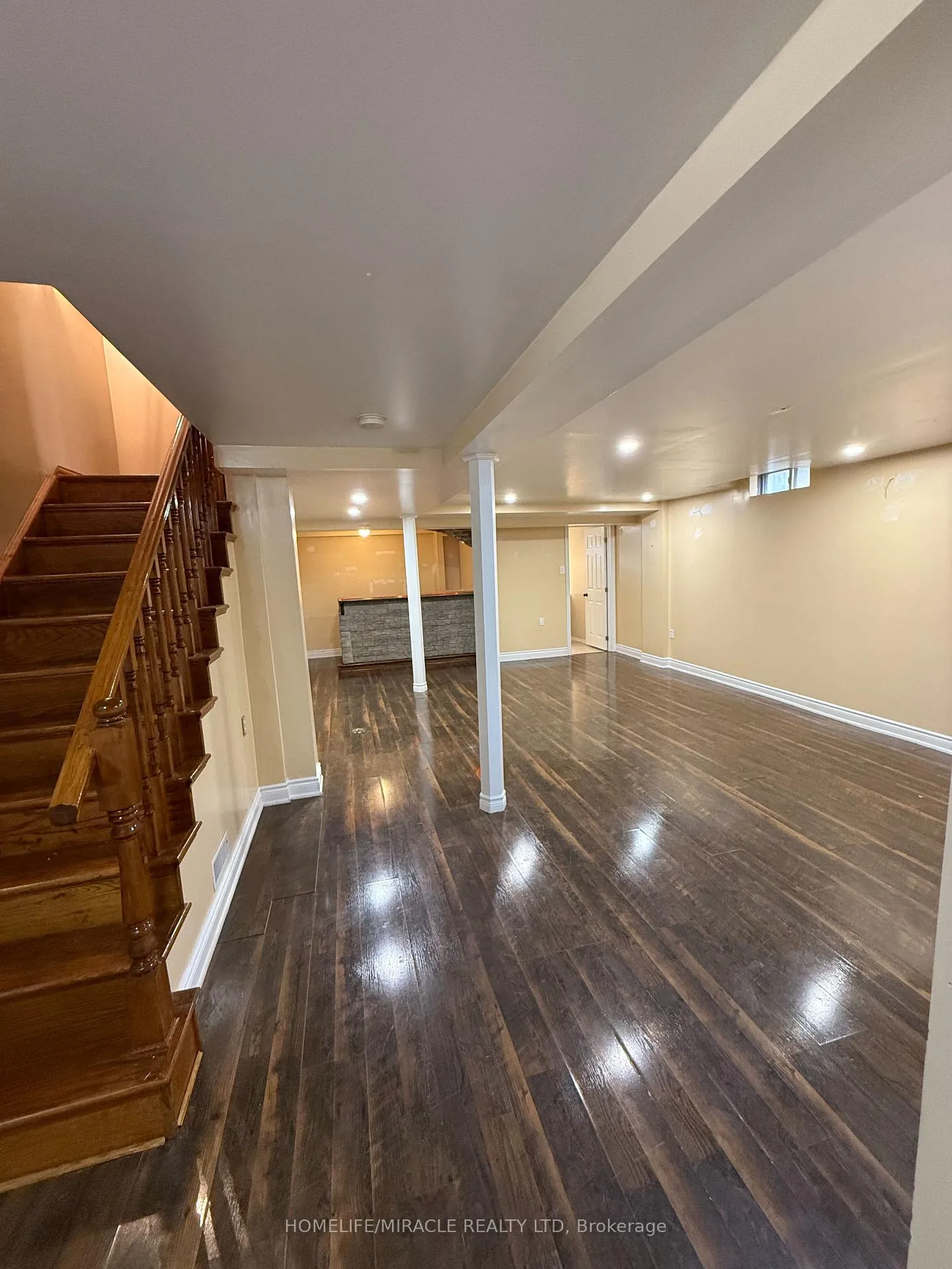 Photo 24 of 303 Delaney Drive, Ajax, Central West — HOMEH