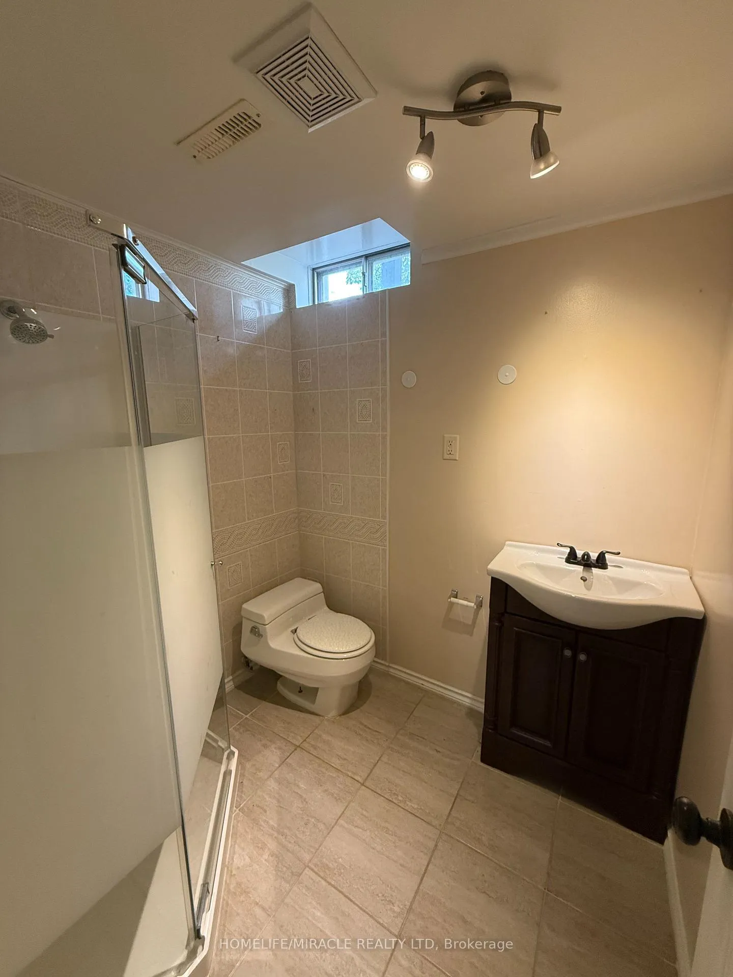 Photo 26 of 303 Delaney Drive, Ajax, Central West — HOMEH