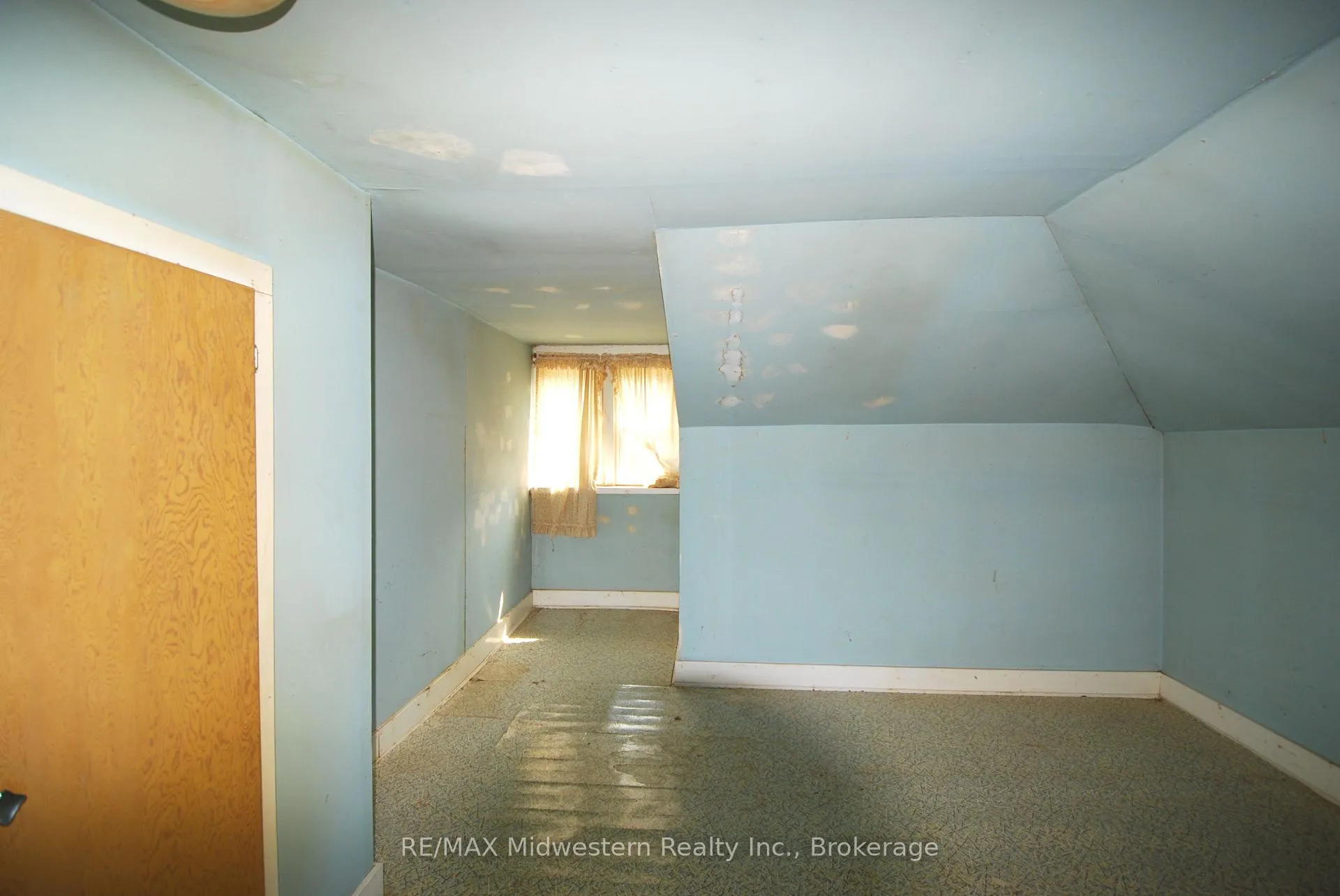 Photo 11 of 445 Brunswick Street, Minto — HOMEH