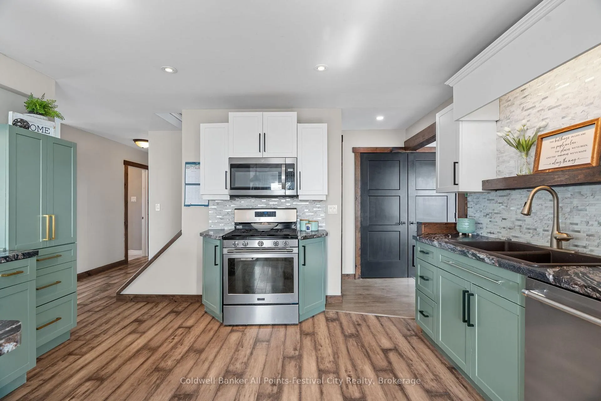 Photo 10 of 8 London Road, Huron East, Tuckersmith — HOMEH