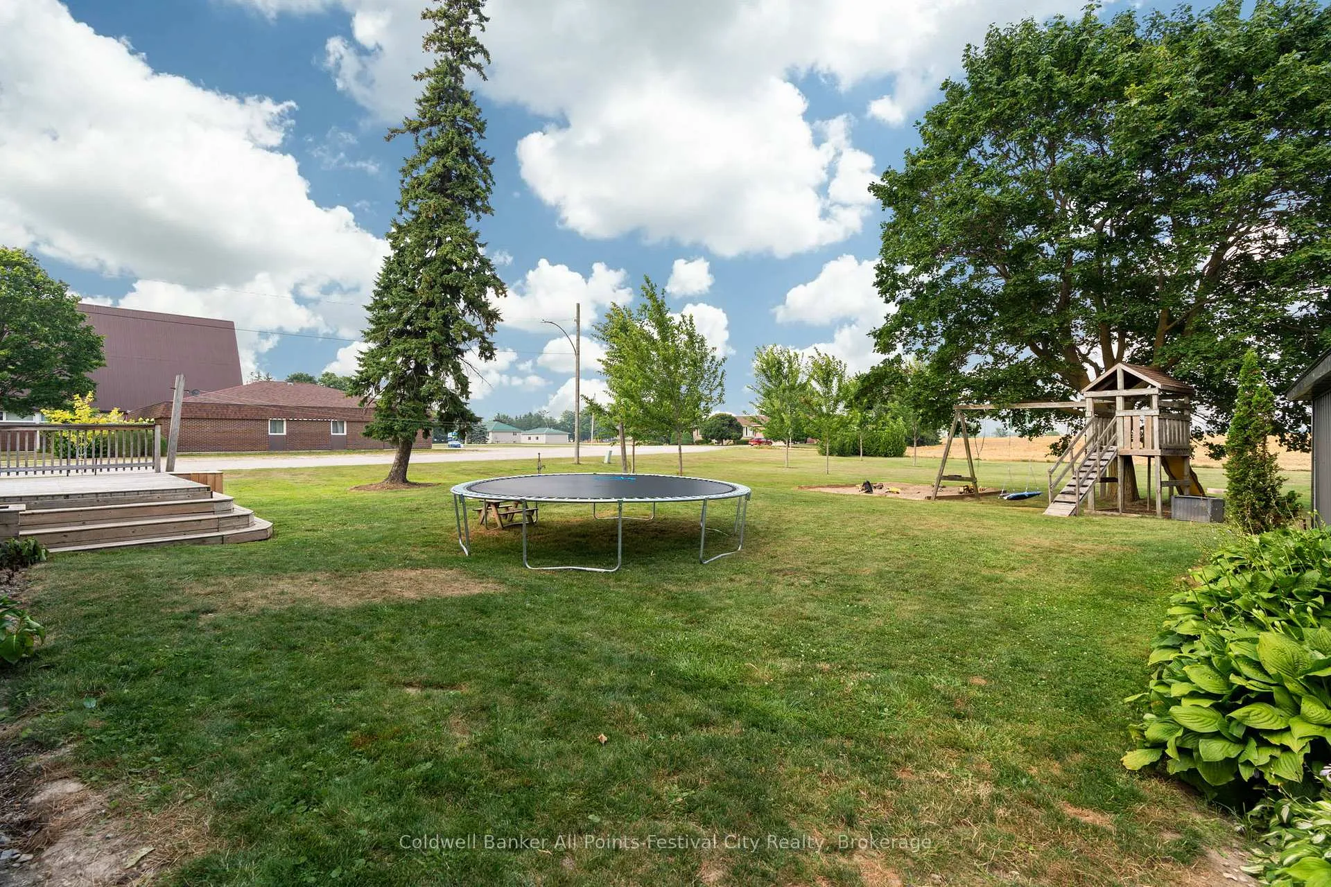 Photo 38 of 8 London Road, Huron East, Tuckersmith — HOMEH