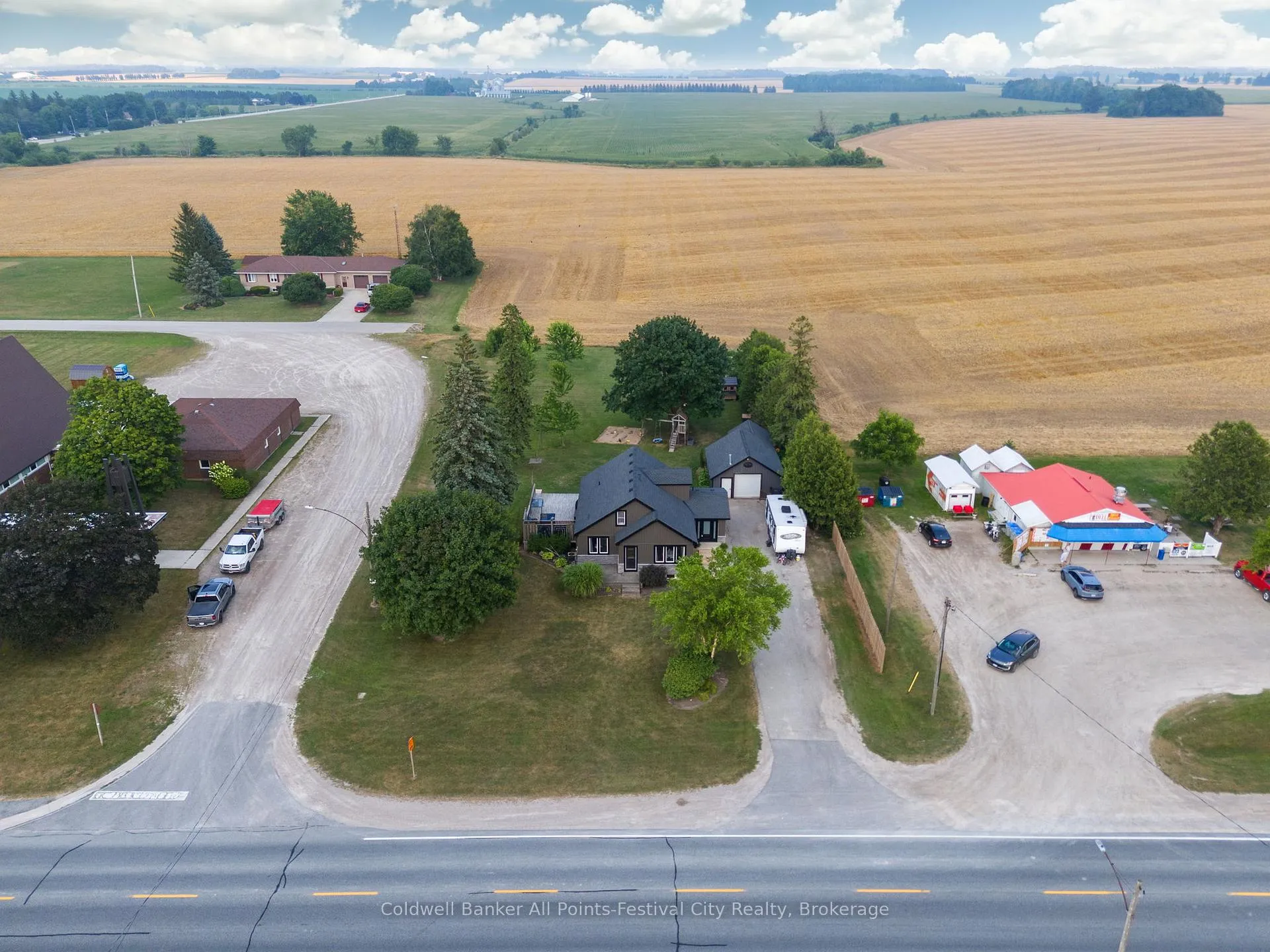 Photo 42 of 8 London Road, Huron East, Tuckersmith — HOMEH