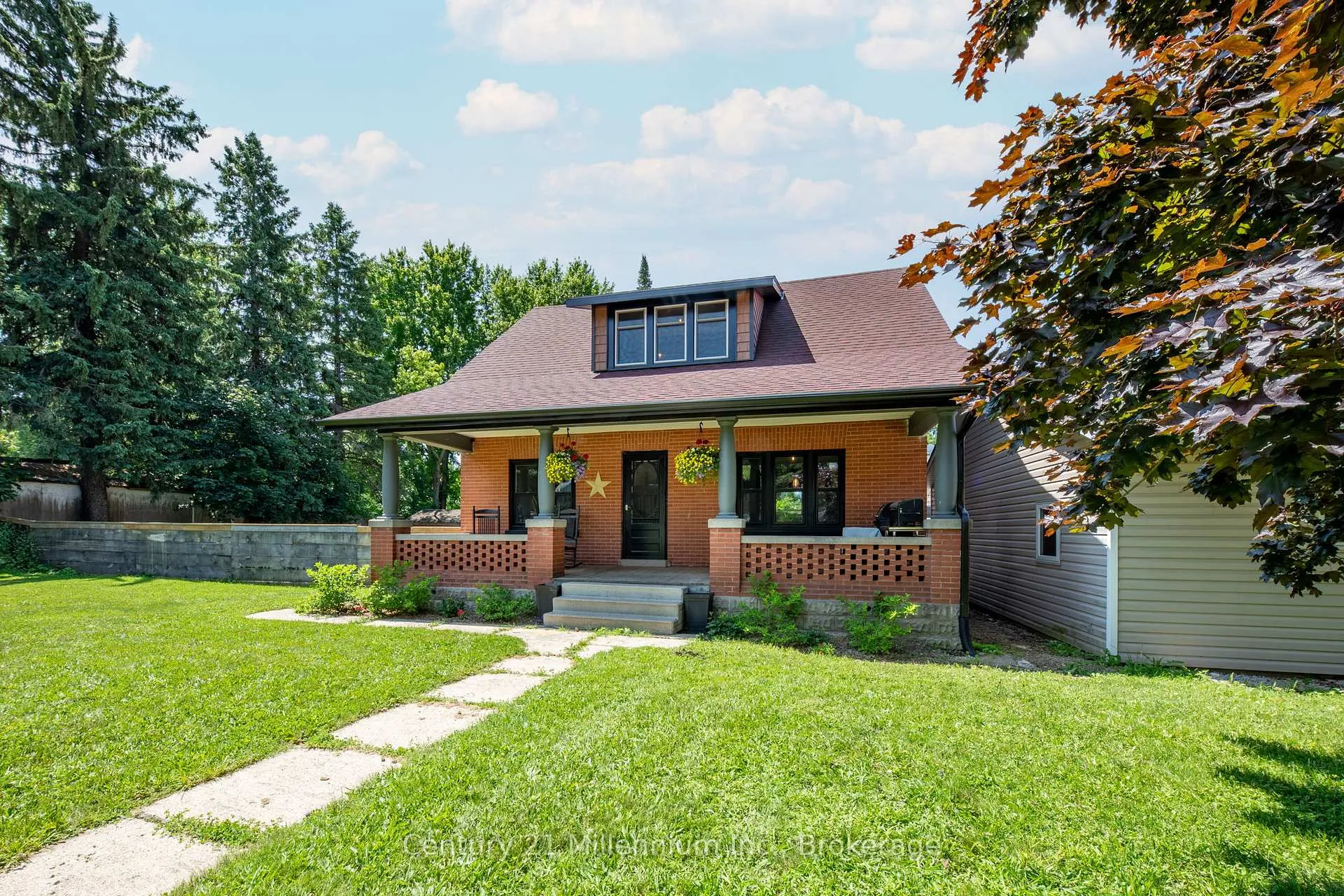 Photo 2 of 776856 10 Highway, Chatsworth — HOMEH