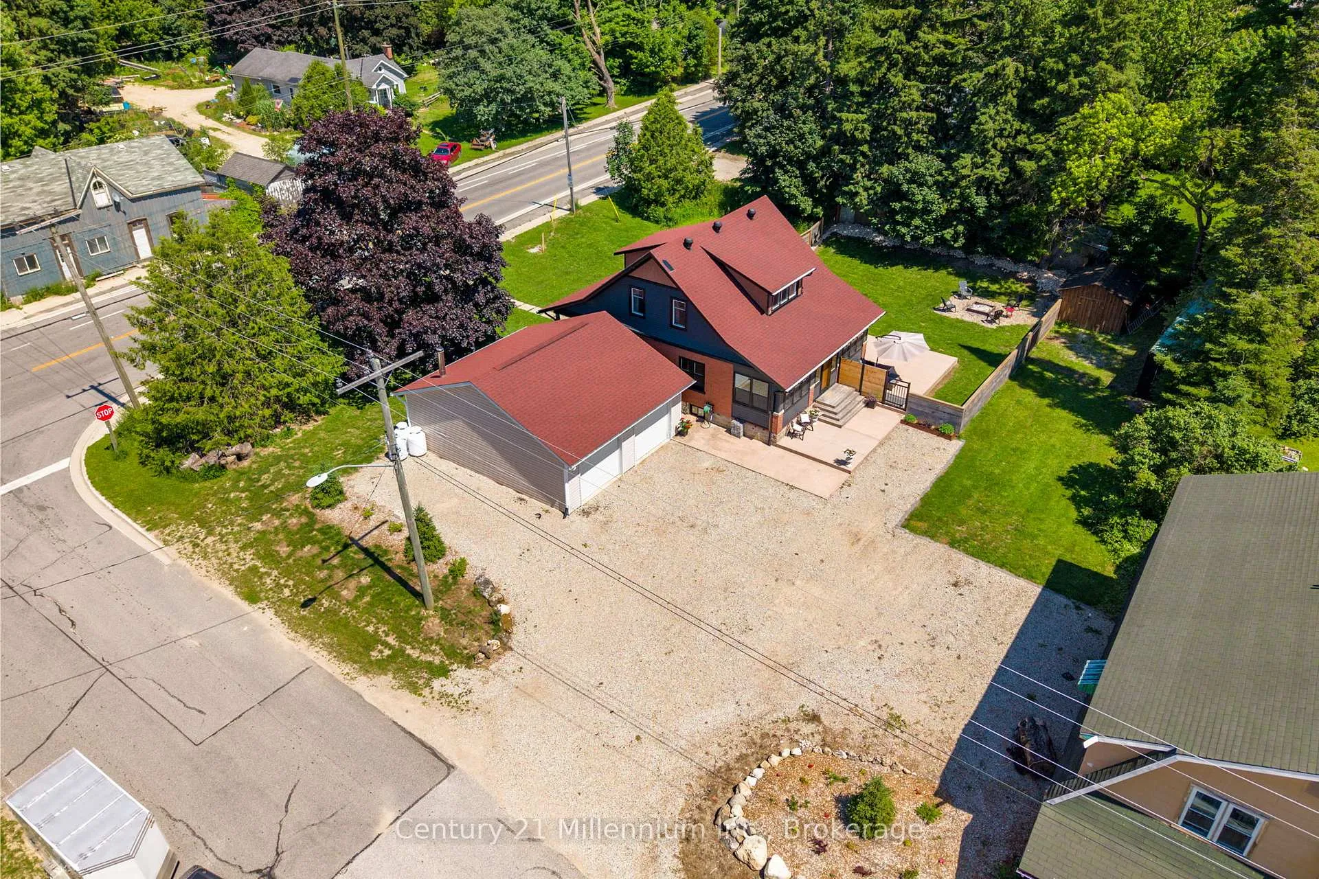 Photo 4 of 776856 10 Highway, Chatsworth — HOMEH