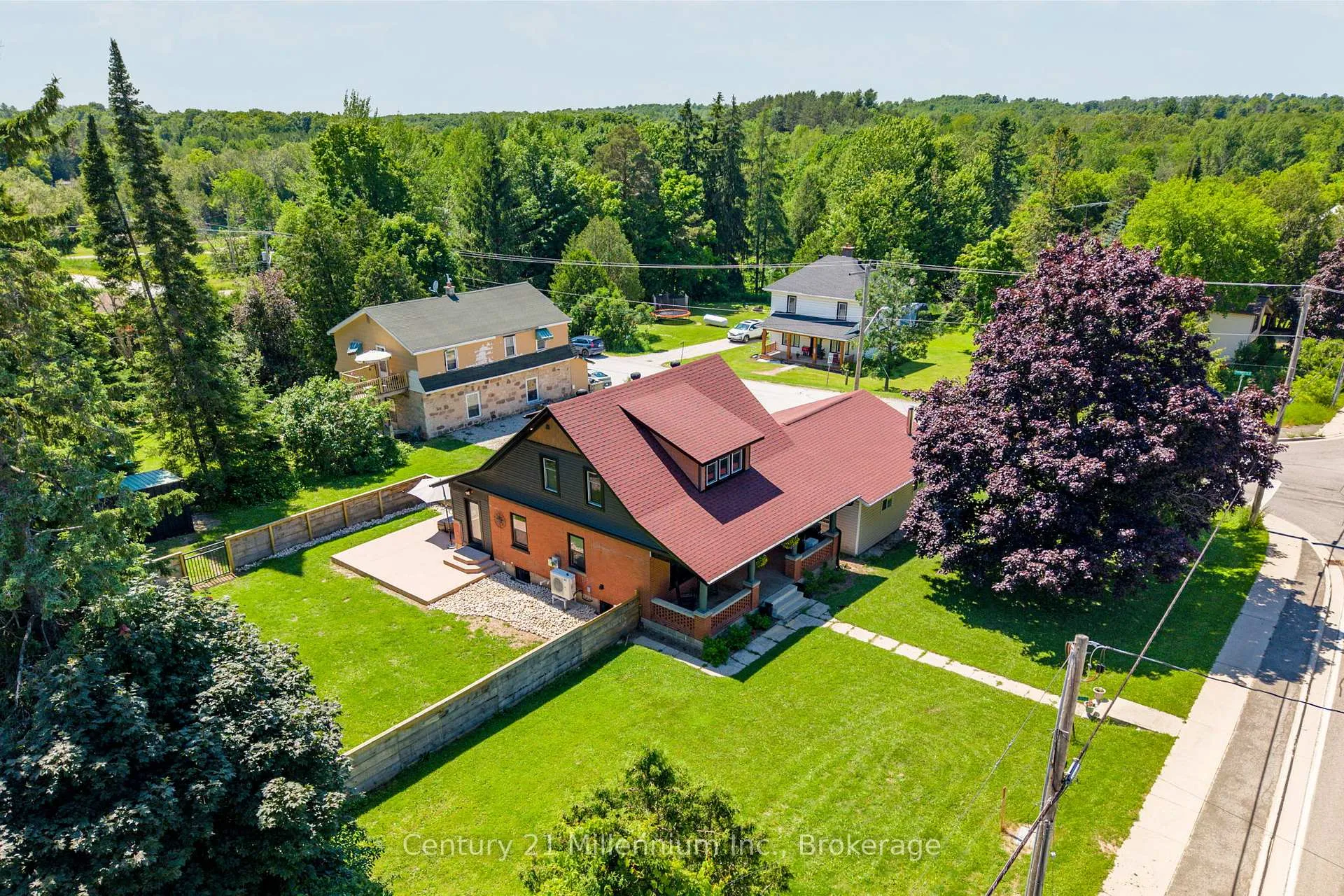 Photo 7 of 776856 10 Highway, Chatsworth — HOMEH