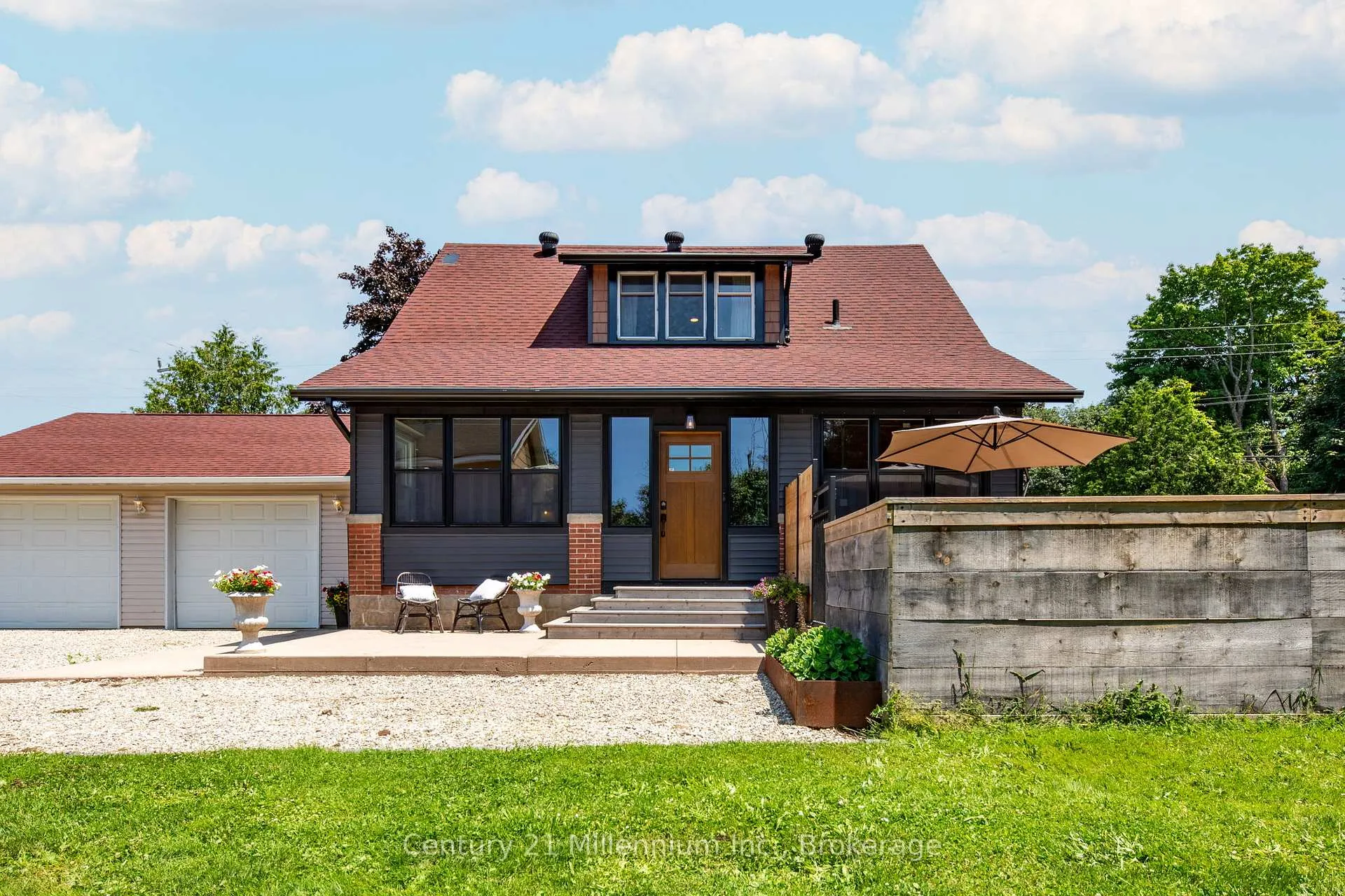 Photo 11 of 776856 10 Highway, Chatsworth — HOMEH