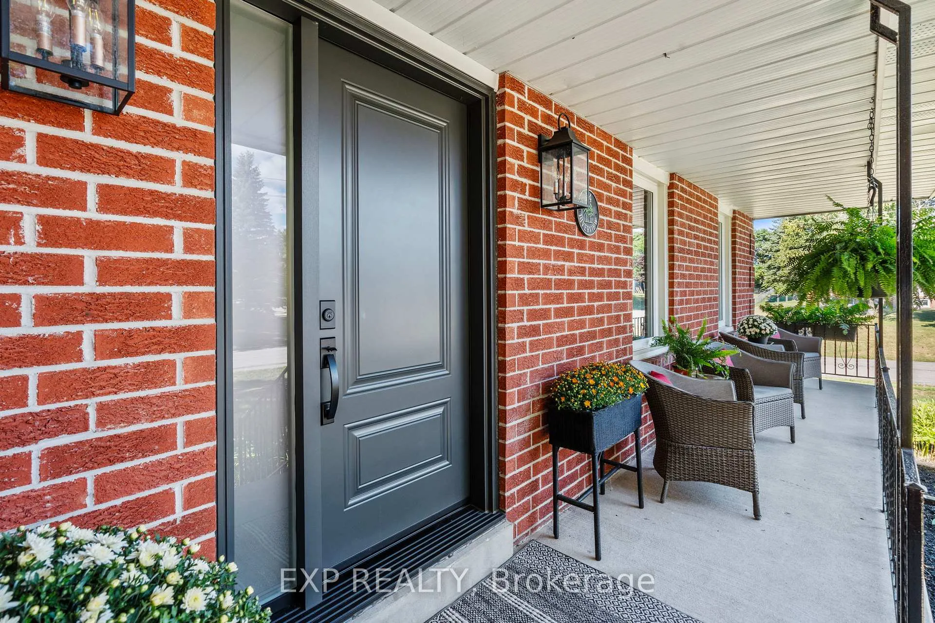 Photo 5 of 24 Riverview Drive, Scugog, Port Perry — HOMEH