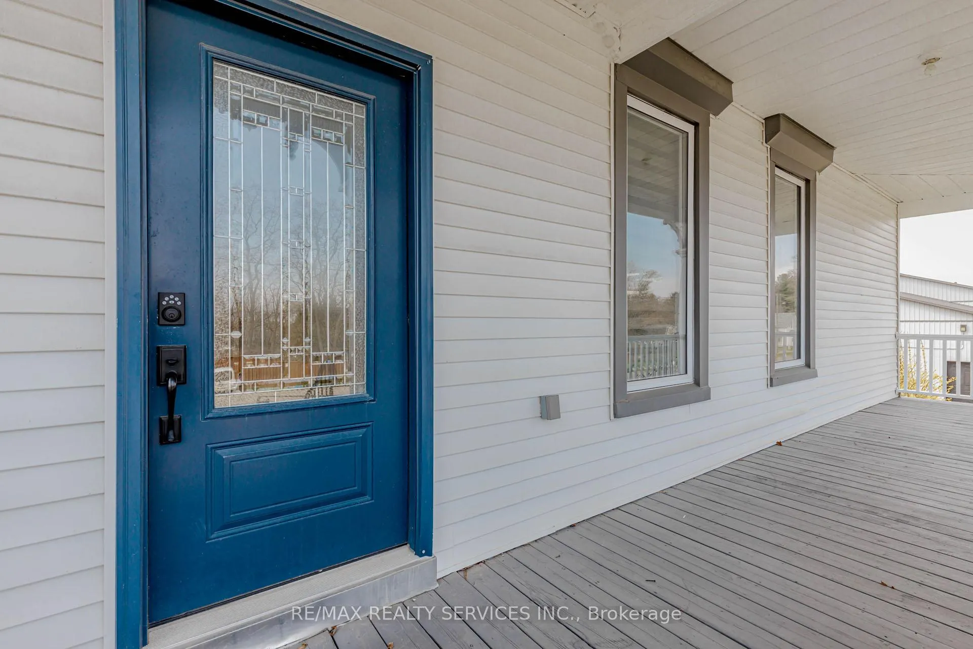 Photo 4 of 51 Simcoe Street N, Brant, Burford — HOMEH