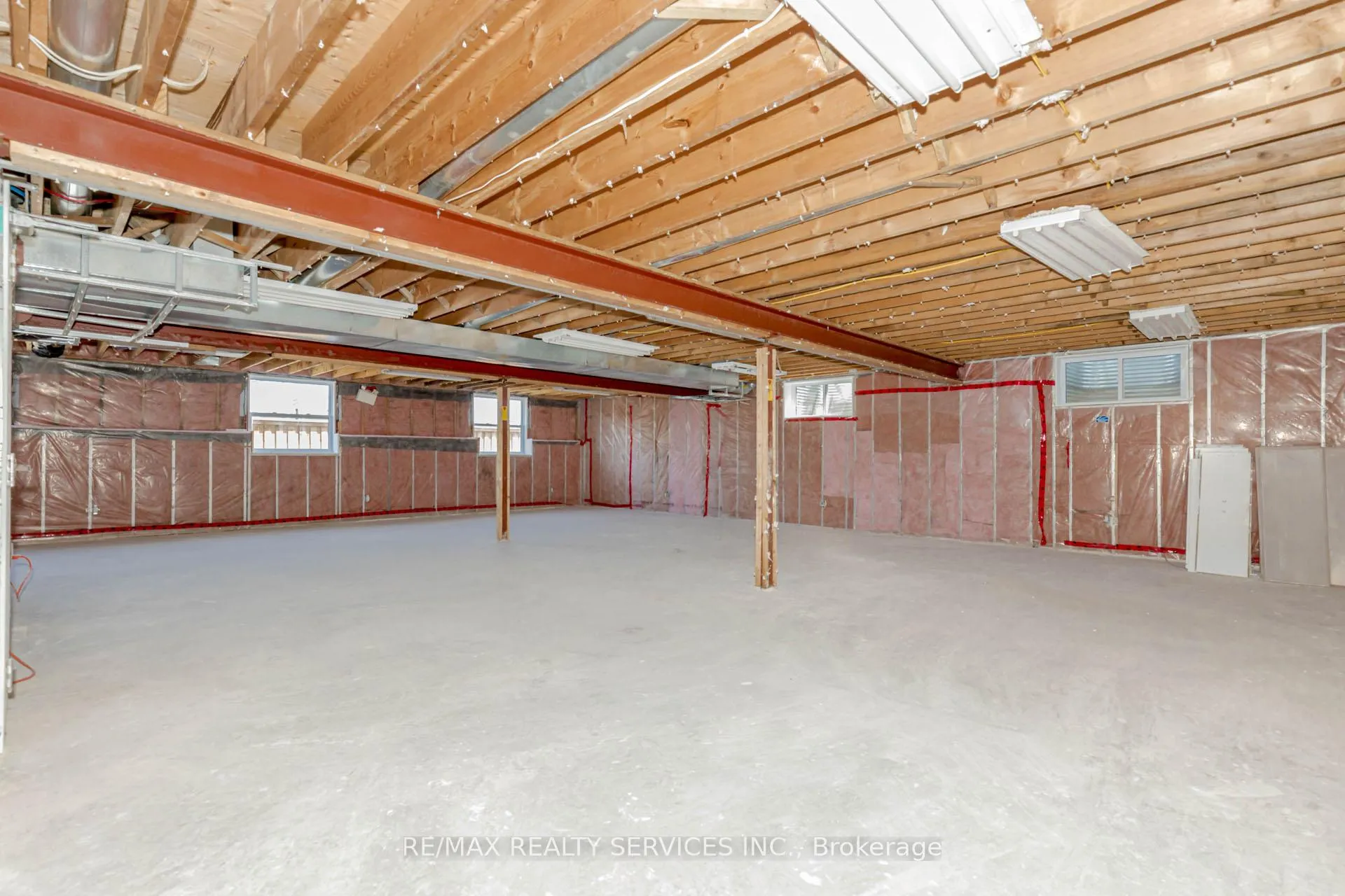Photo 45 of 51 Simcoe Street N, Brant, Burford — HOMEH