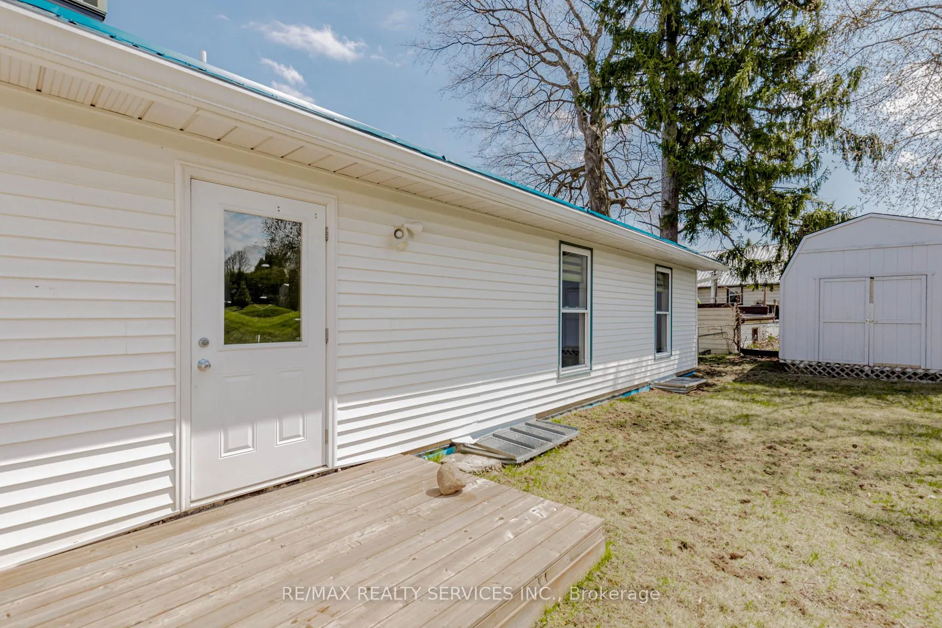 Photo 46 of 51 Simcoe Street N, Brant, Burford — HOMEH