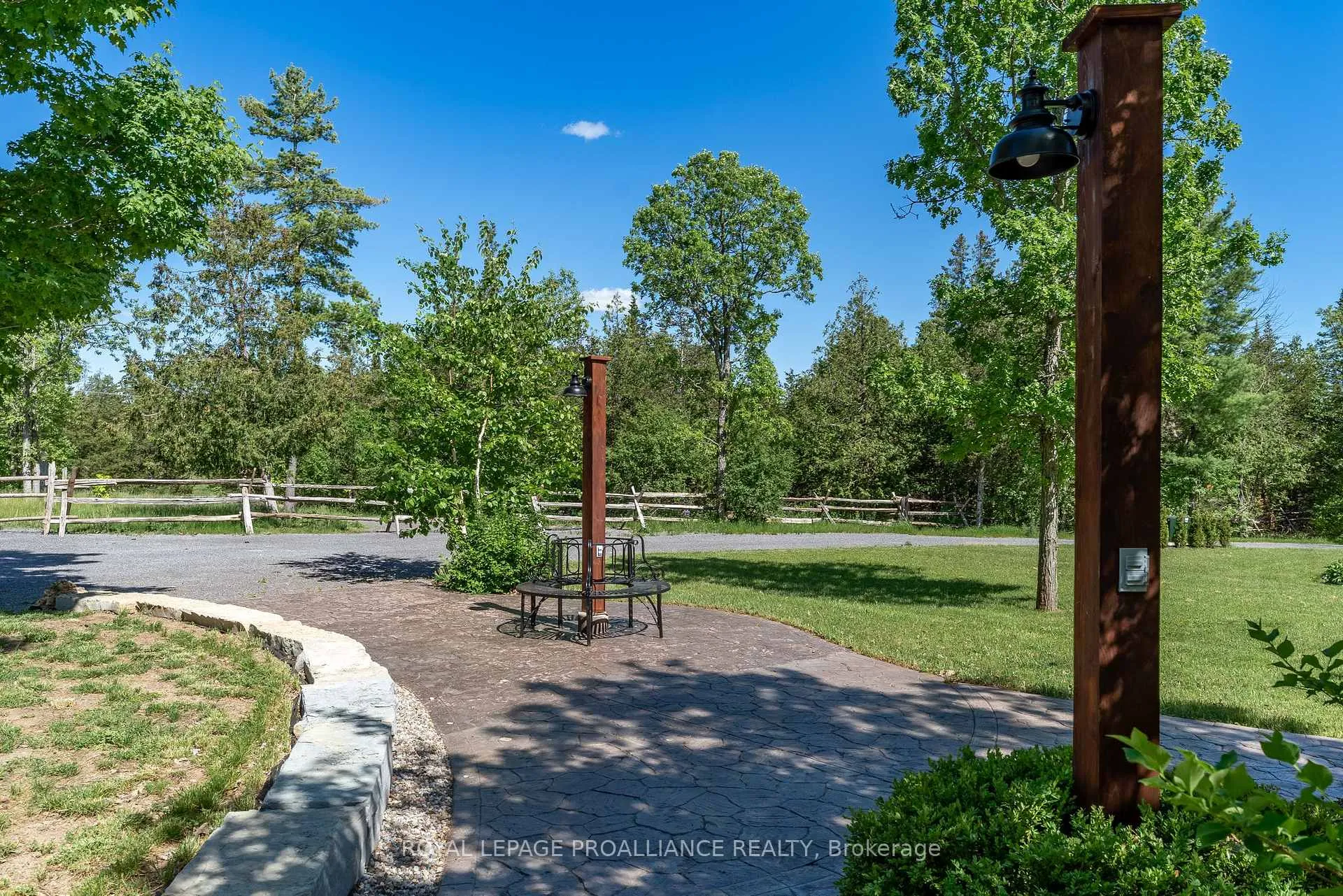 Photo 6 of 1889 Melrose Road, Tyendinaga, Tyendinaga Township — HOMEH