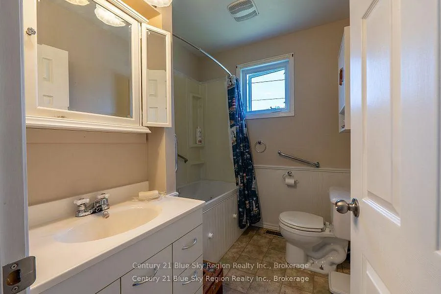 Photo 23 of 69 Spruce Drive, Temagami — HOMEH