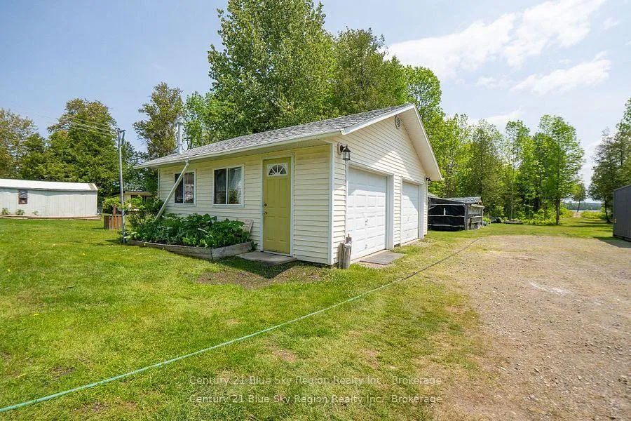 Photo 33 of 69 Spruce Drive, Temagami — HOMEH