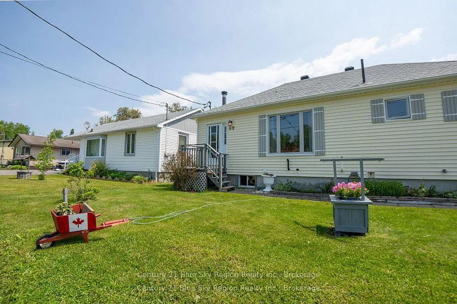 Photo 35 of 69 Spruce Drive, Temagami — HOMEH