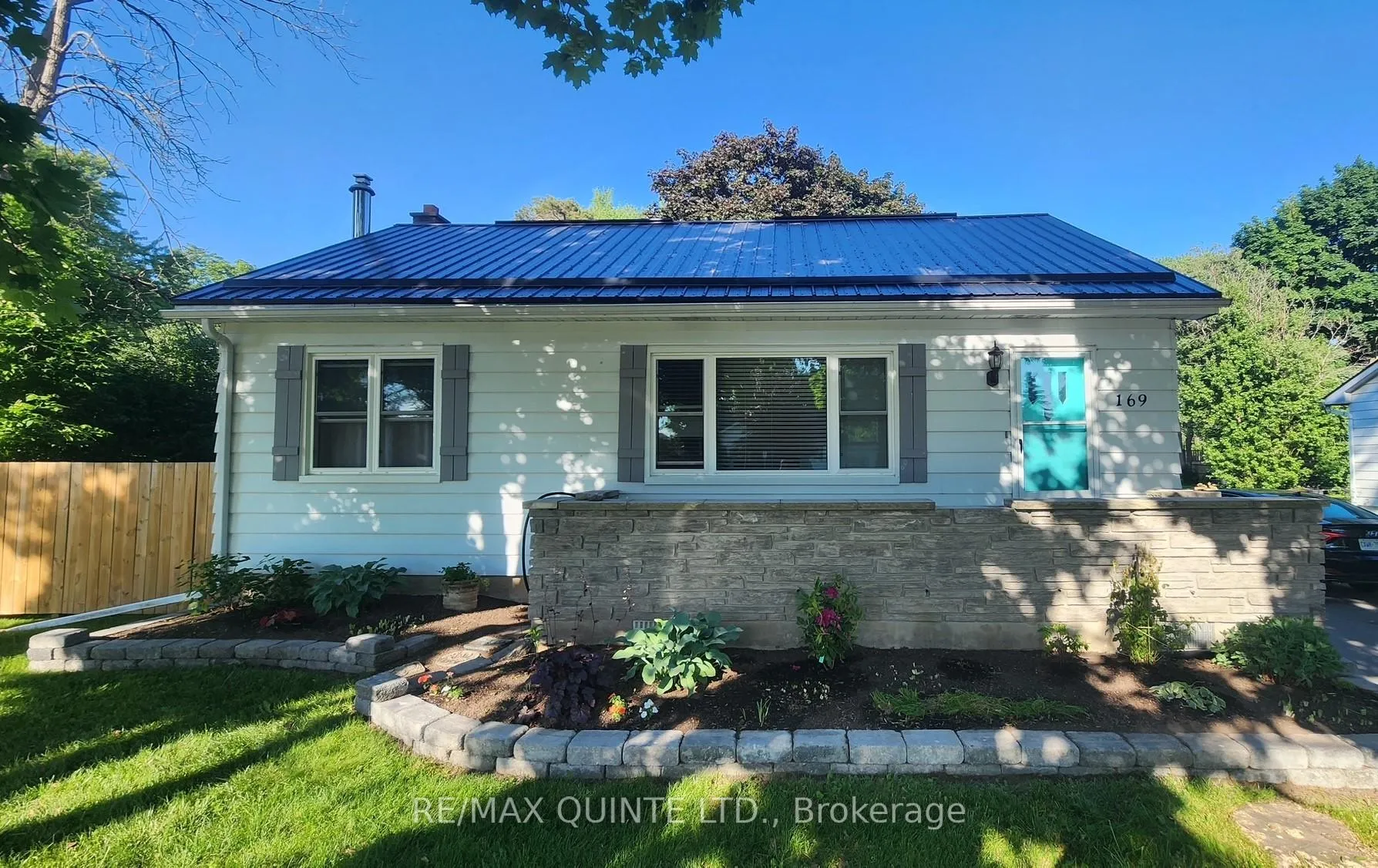 Photo 1 of 169 Avondale Road, Belleville, Belleville Ward — HOMEH