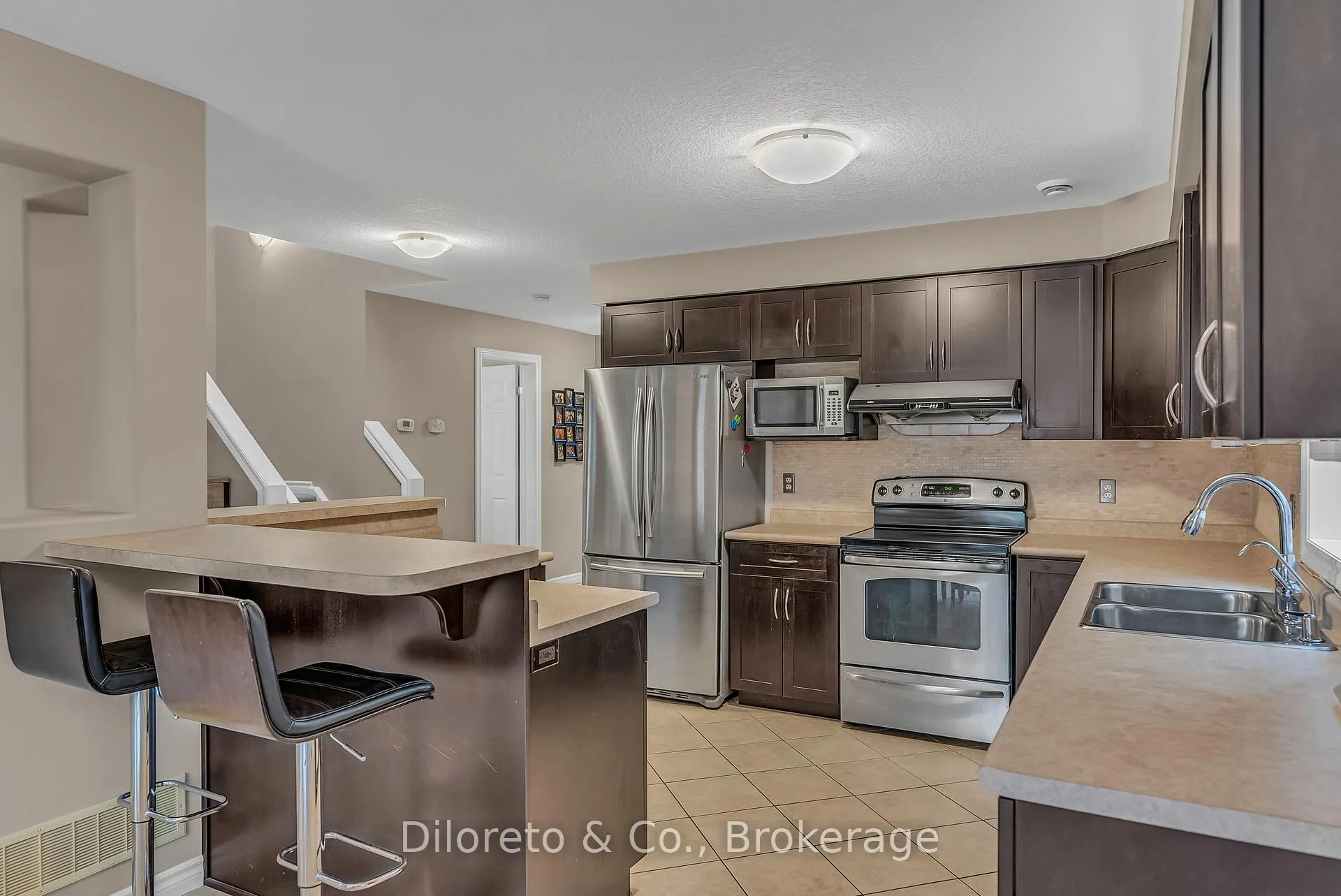 Photo 8 of 4 Brock Street, Guelph, Pineridge/Westminster Woods — HOMEH