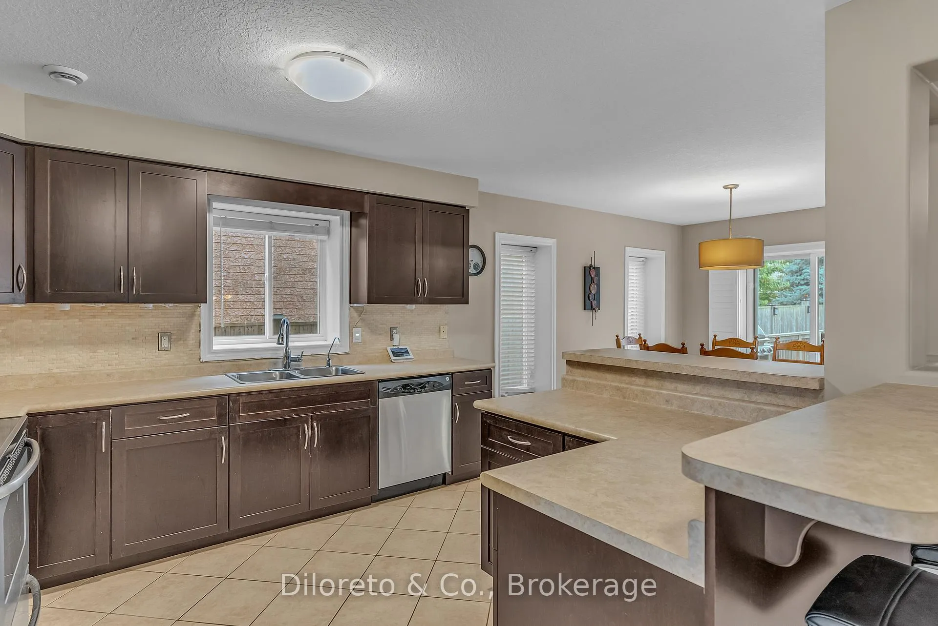 Photo 9 of 4 Brock Street, Guelph, Pineridge/Westminster Woods — HOMEH