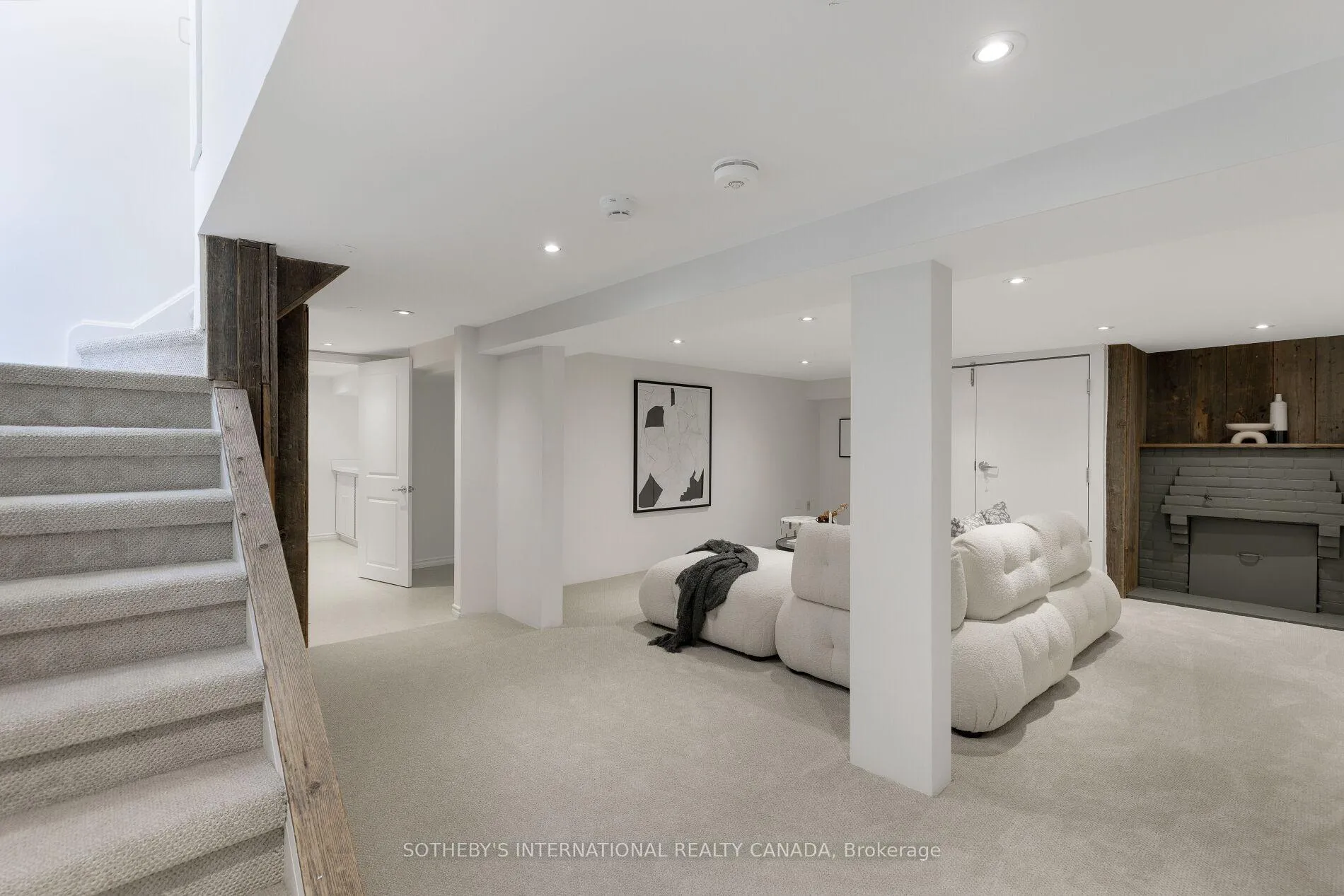 Photo 38 of 61 Eastbourne Avenue, Toronto, Yonge-Eglinton — HOMEH