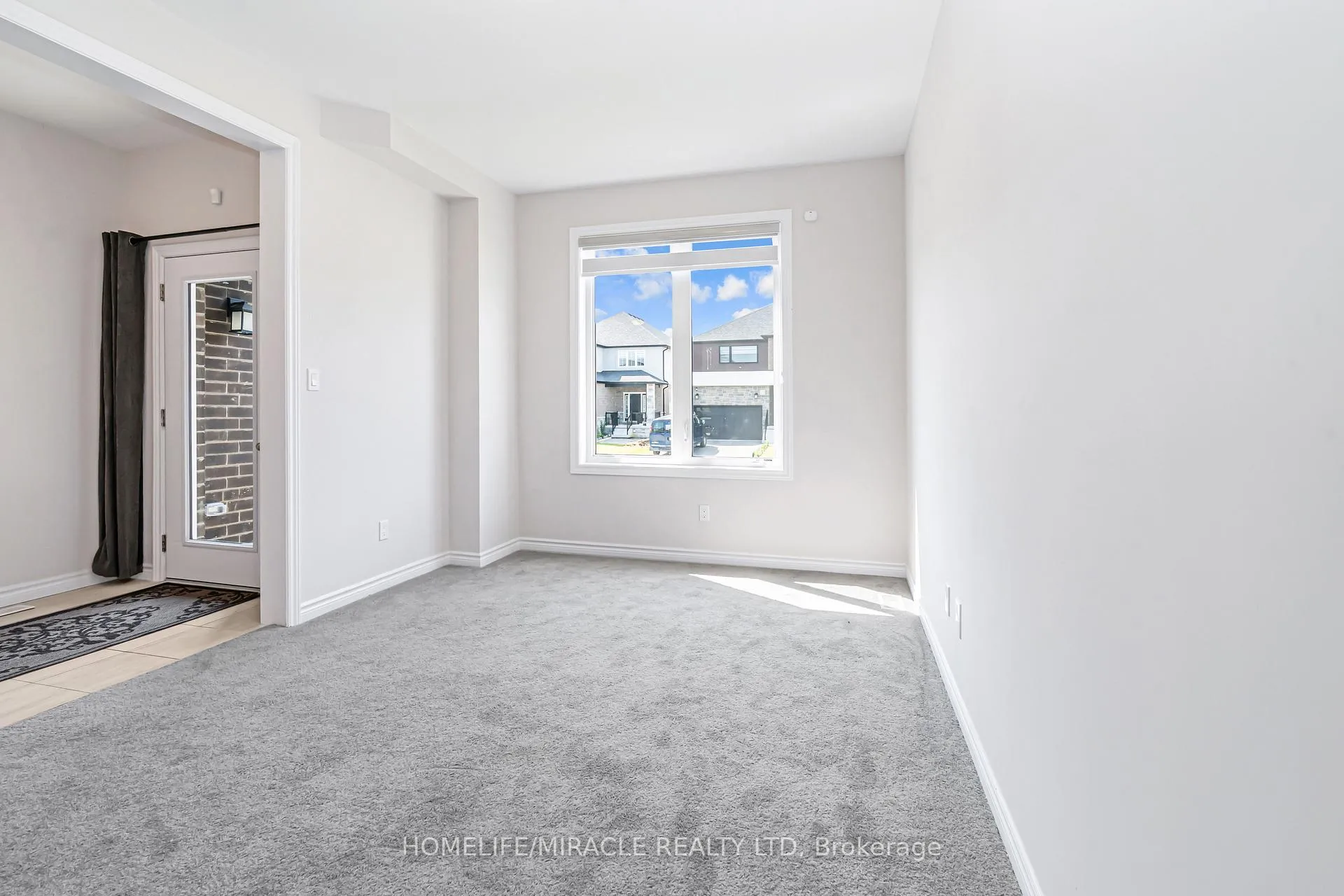 Photo 7 of 24 Sass Crescent, Brant, Paris — HOMEH